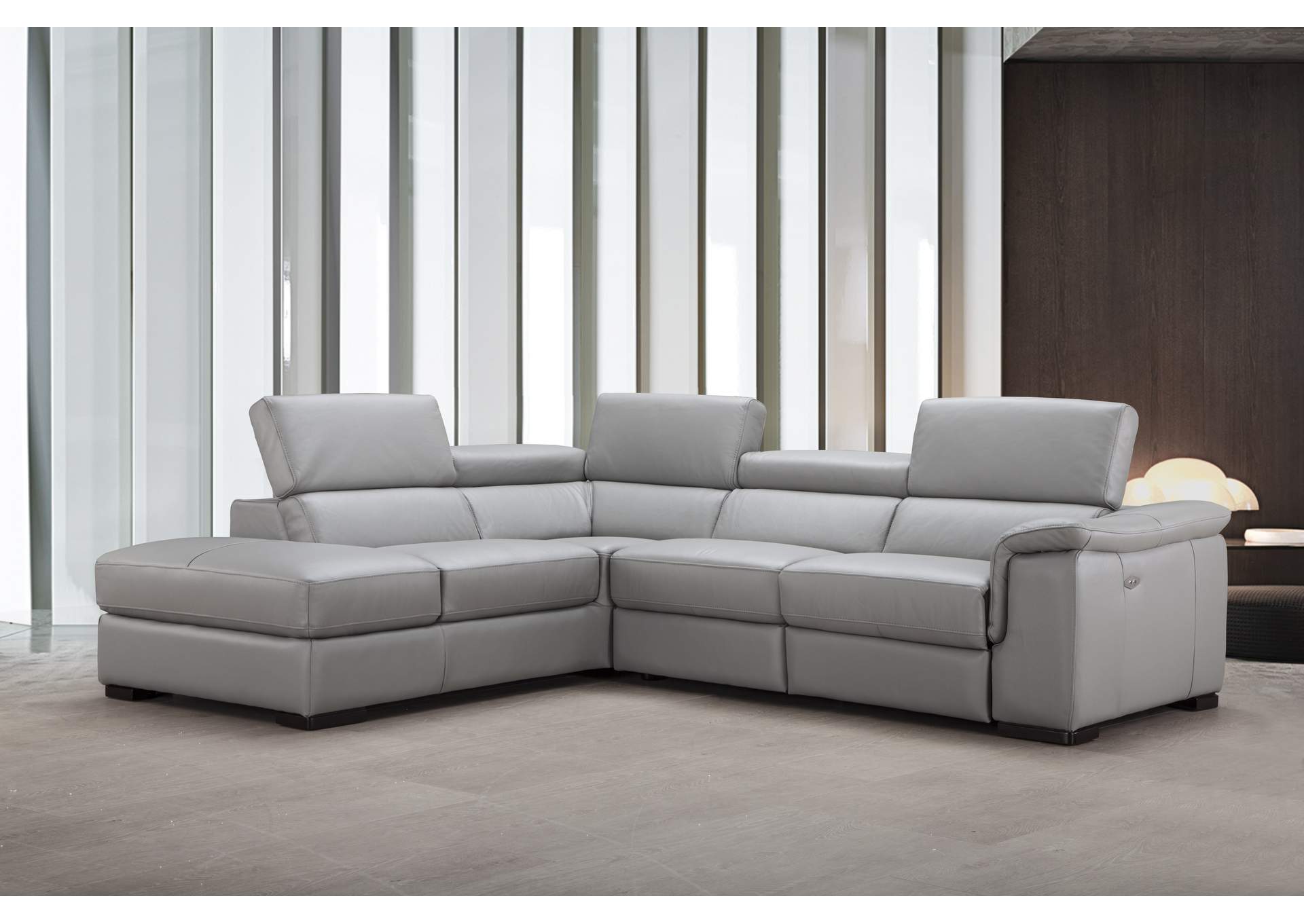 Perla Premium Leather Sectional In Left Hand Facing Chaise image 6