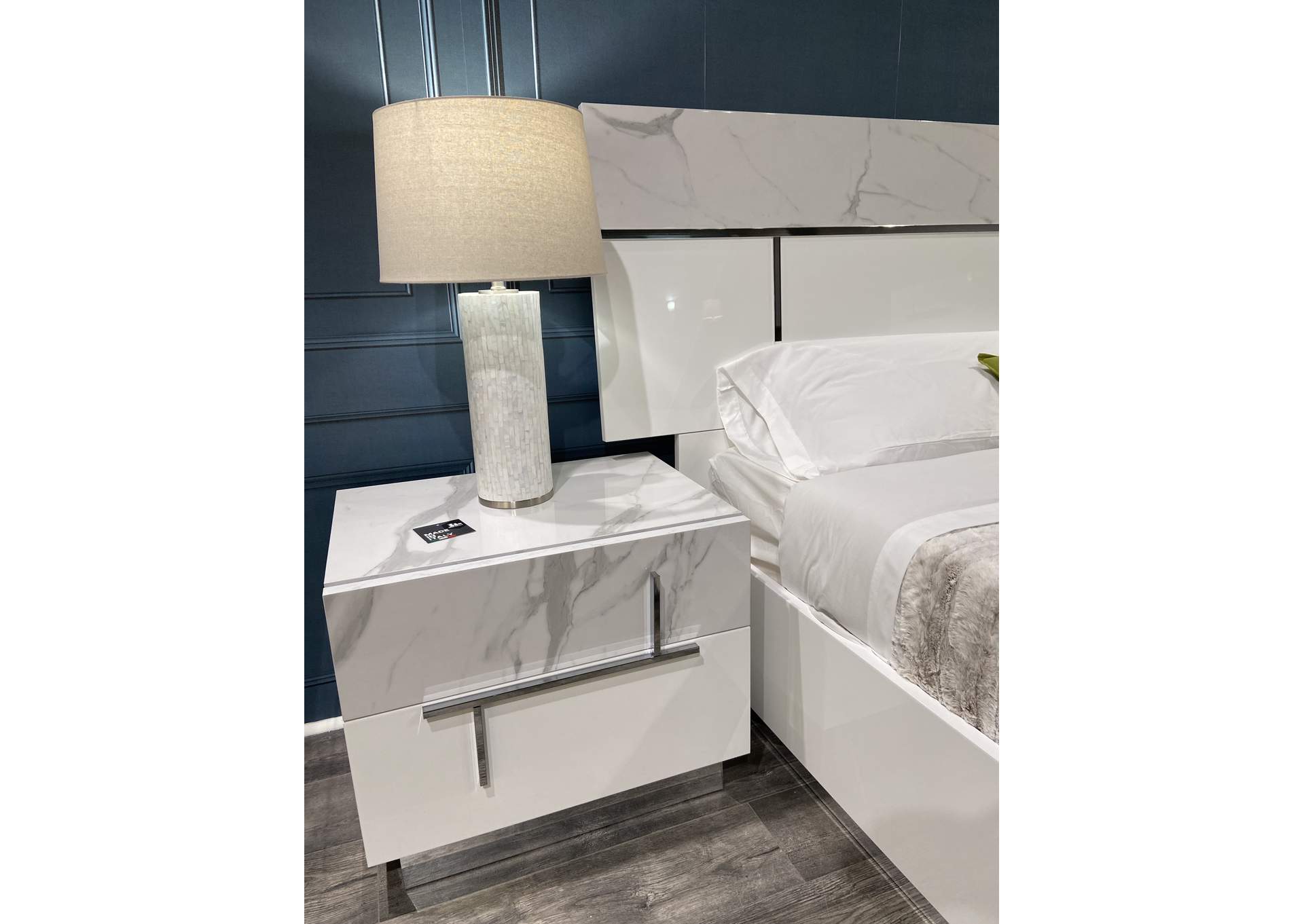 Sunset Premium Queen Bed In Bianco Luc+Stat image 5