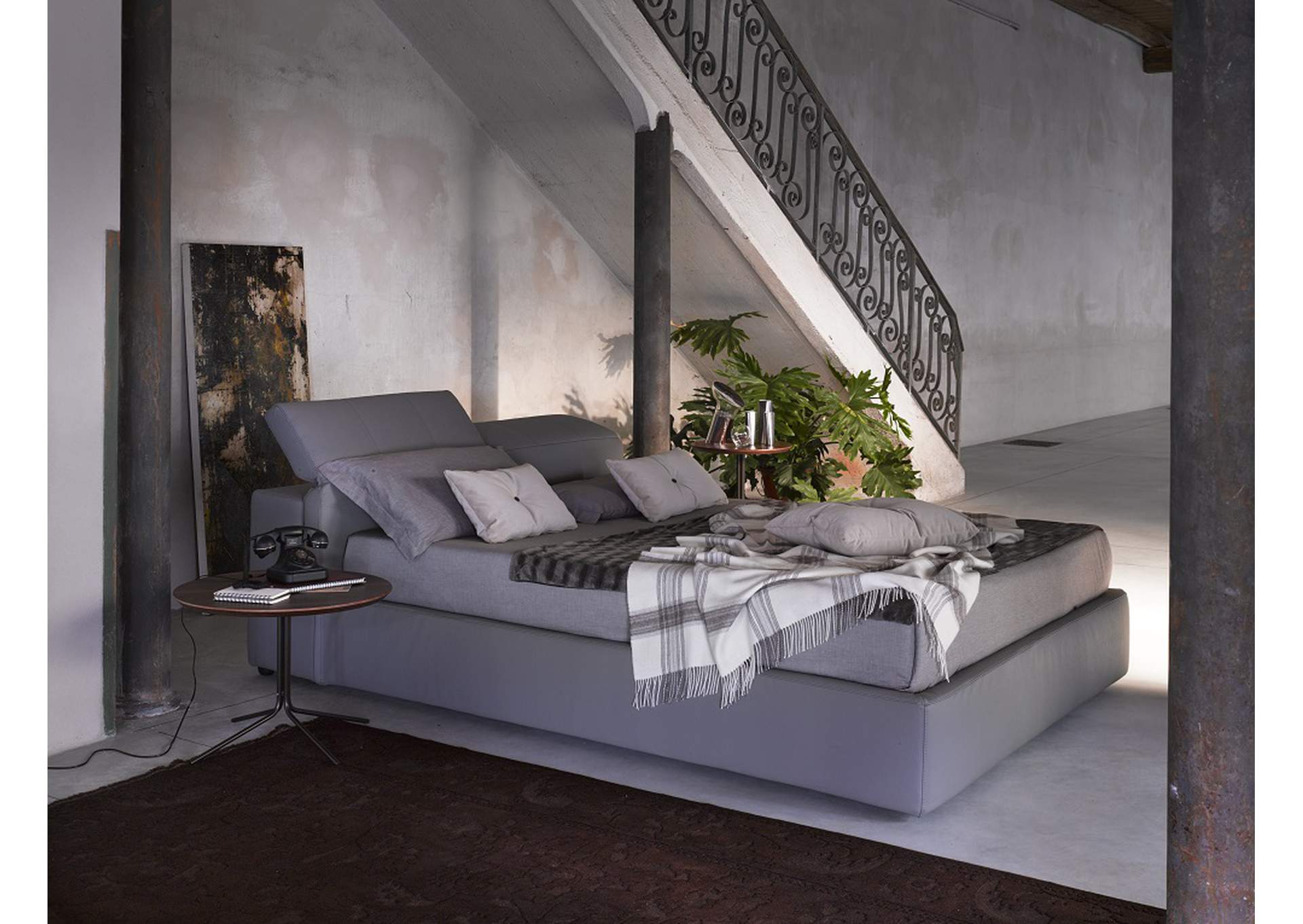 Tower King Storage Bed D709 image 4