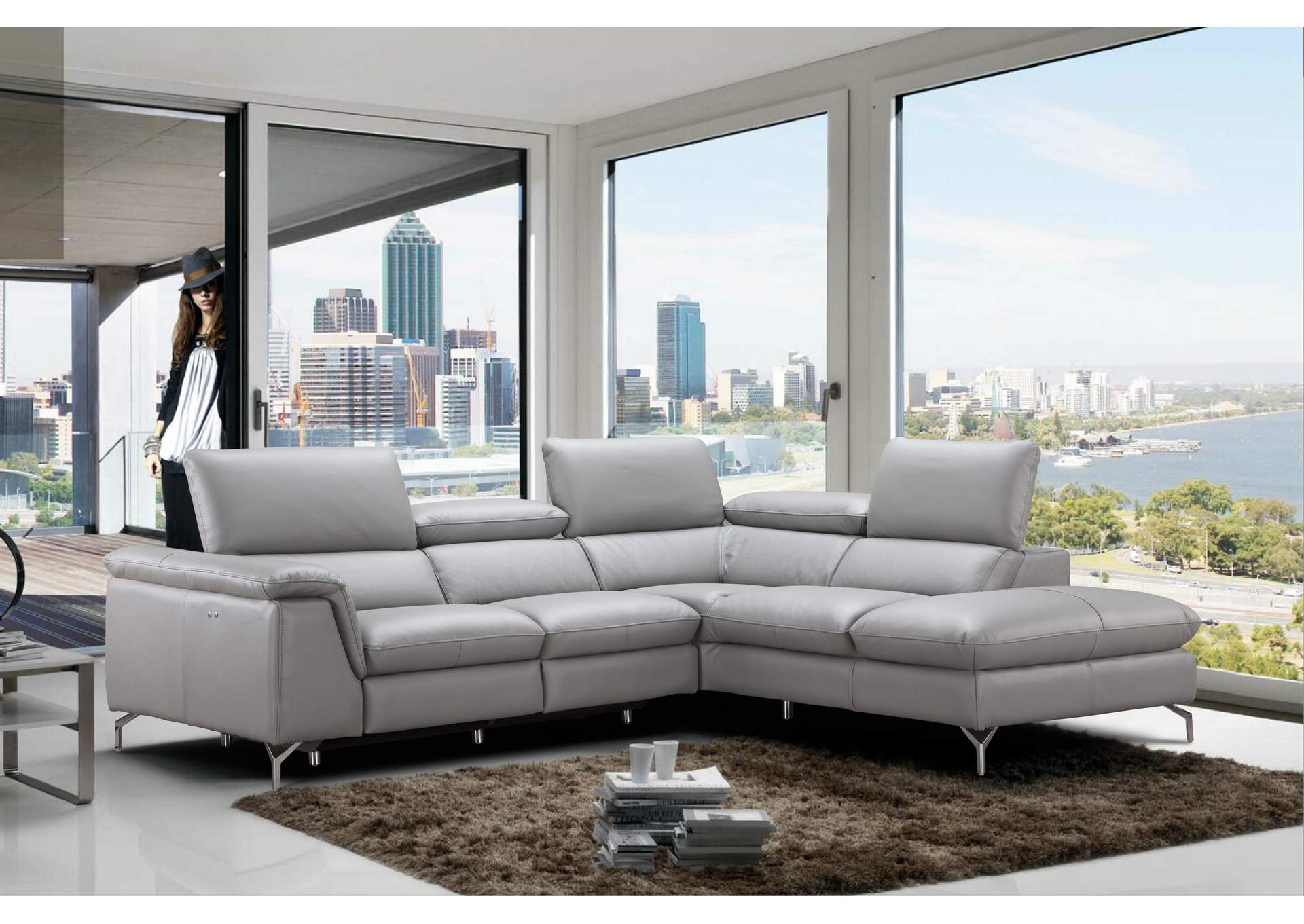 Viola Premium Leather Sectional In Right Hand Facing Chaise image 3