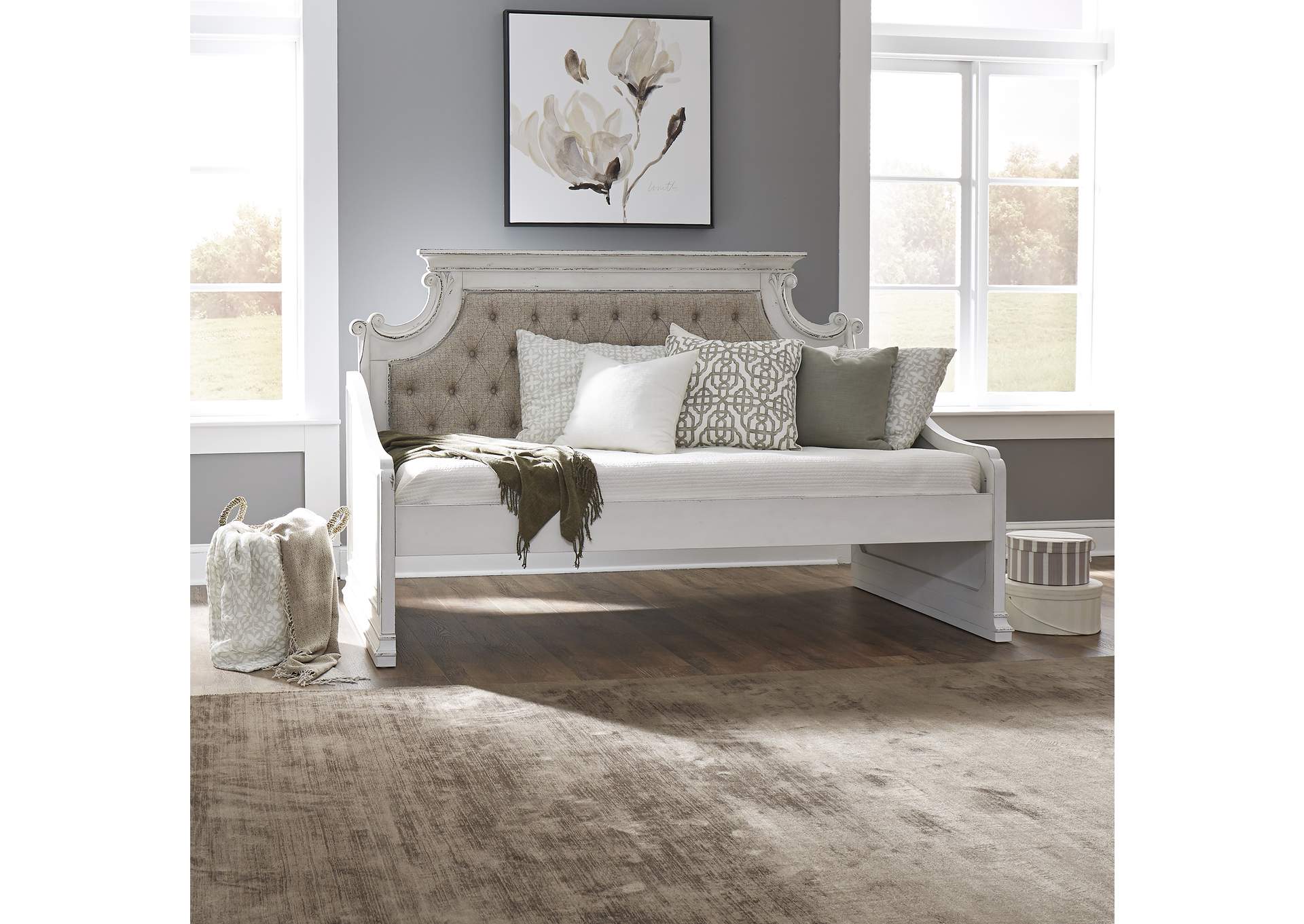 Magnolia Manor Twin Daybed with Trundle