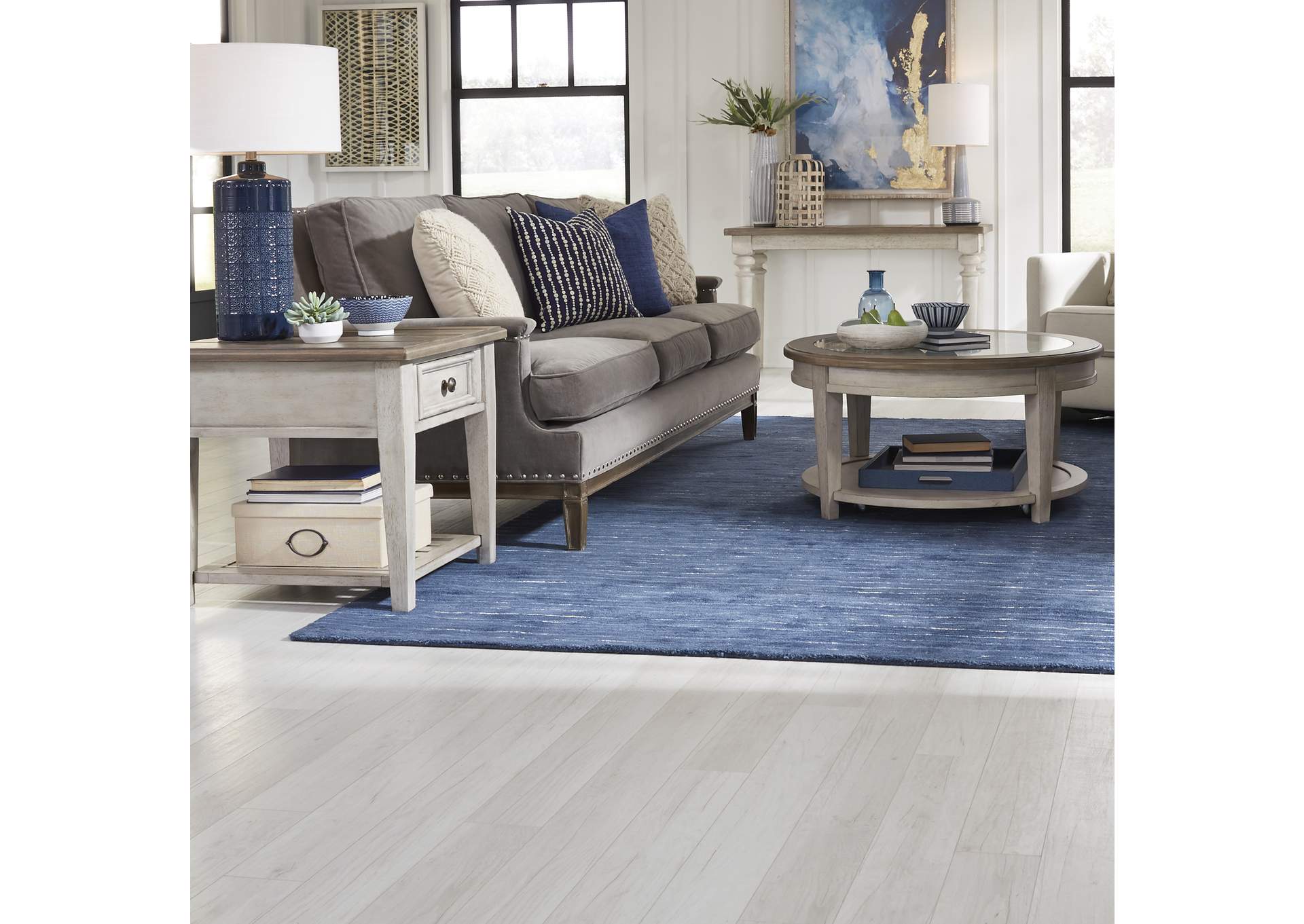 Heartland Round Pedestal Chair Side Table