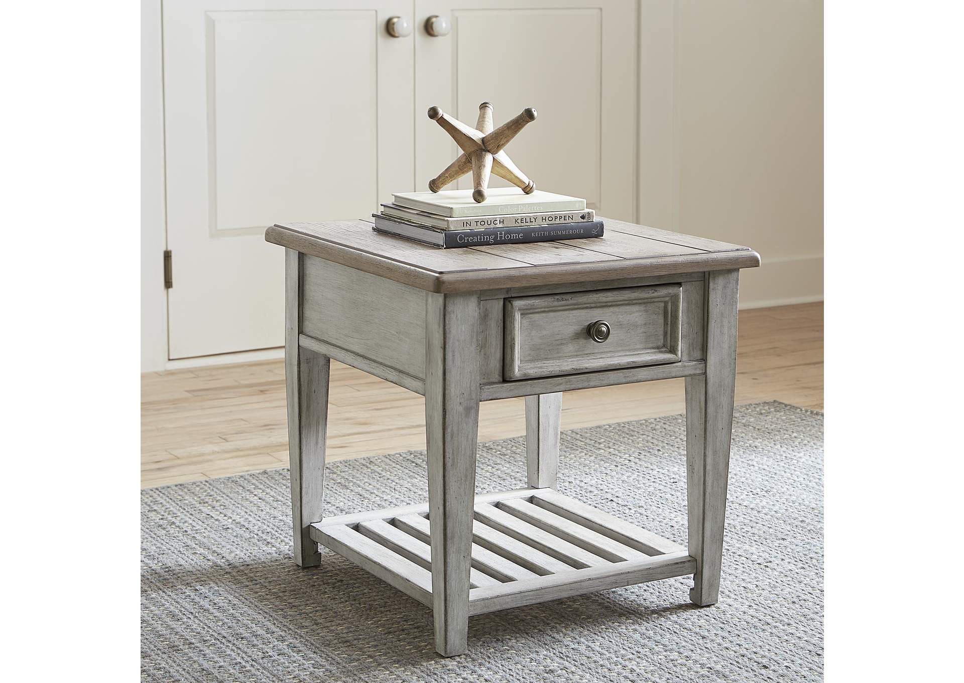 Heartland Round Pedestal Chair Side Table
