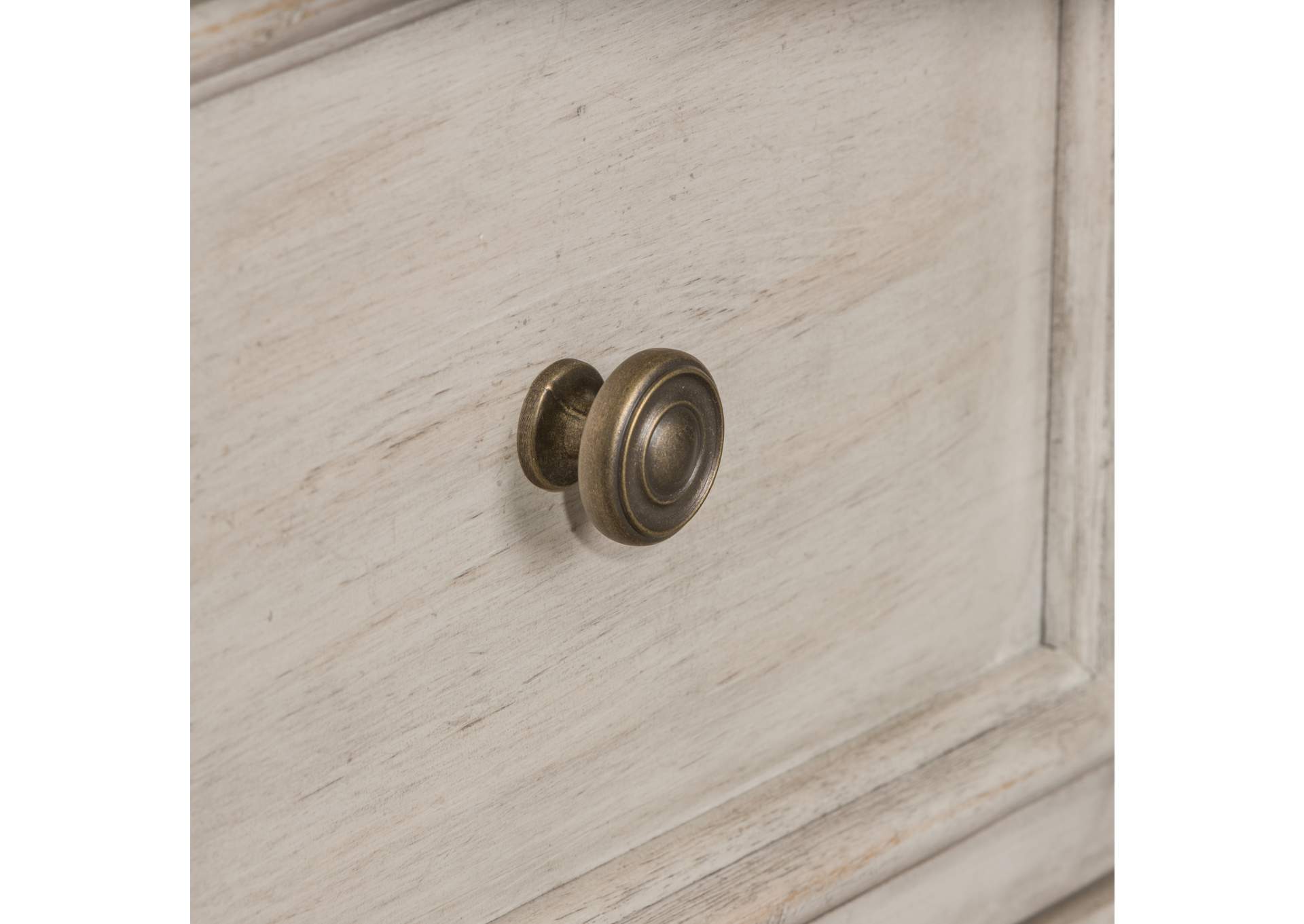 Heartland 2 Door 6 Drawer Chesser