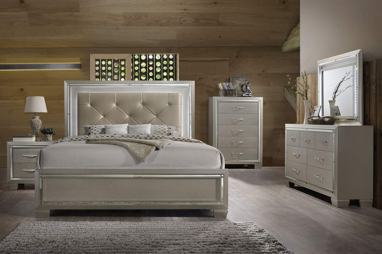 Platinum Queen Panel Bed image 1