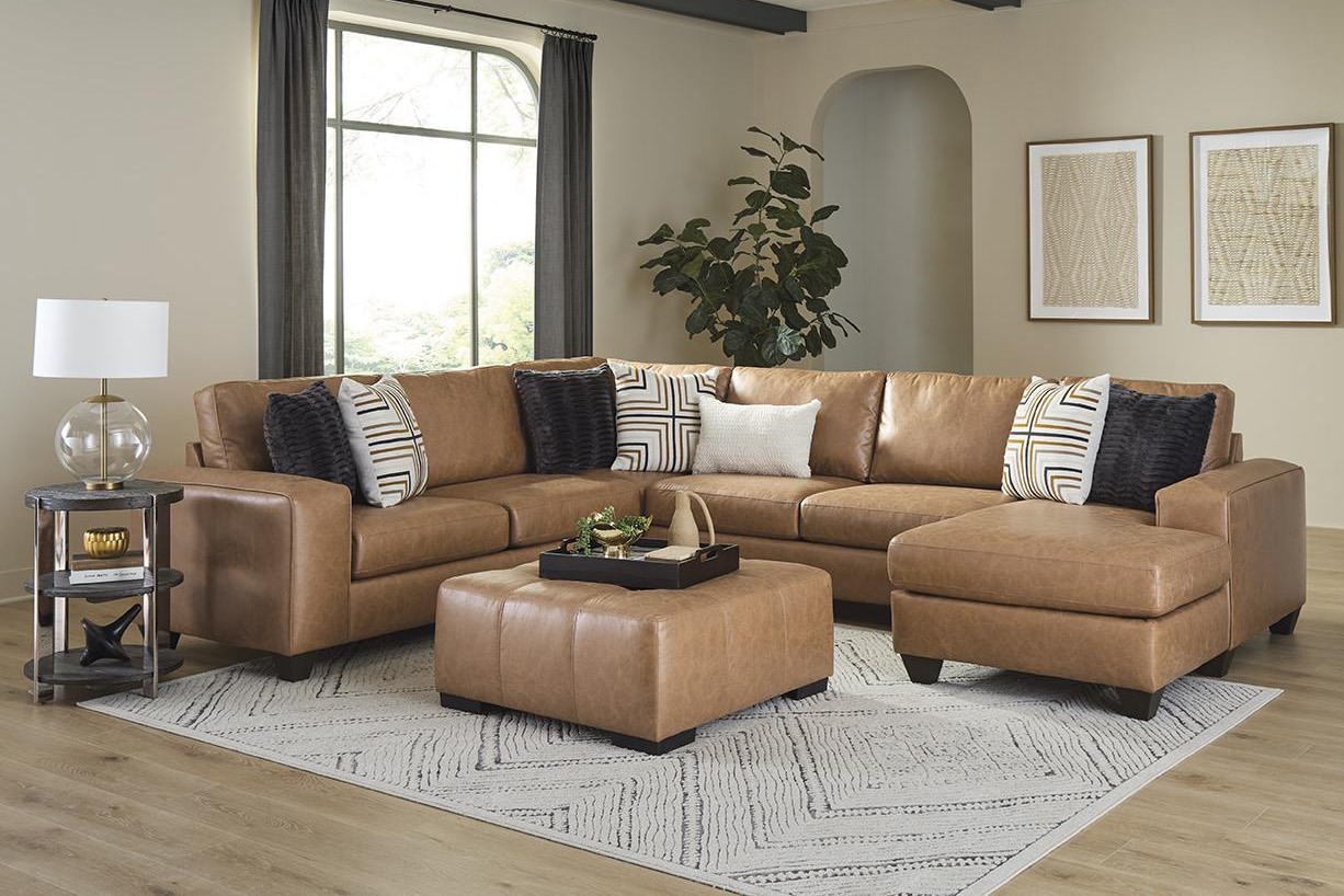 0496 Puccini Saddle Sectional  image 1