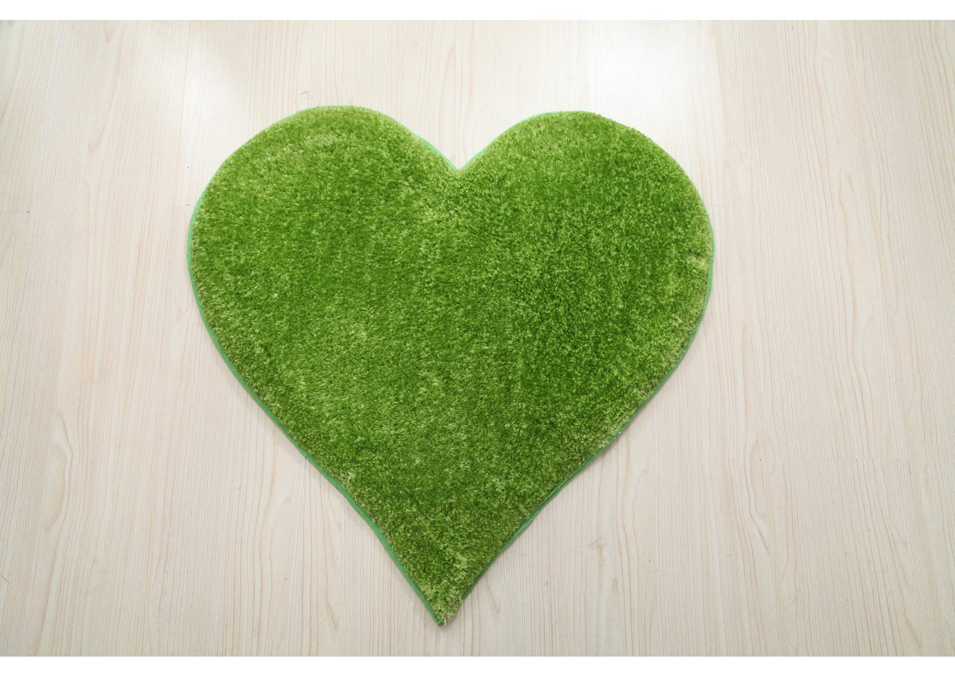 Heart Green 2'4 X 2'4 Rug image 1