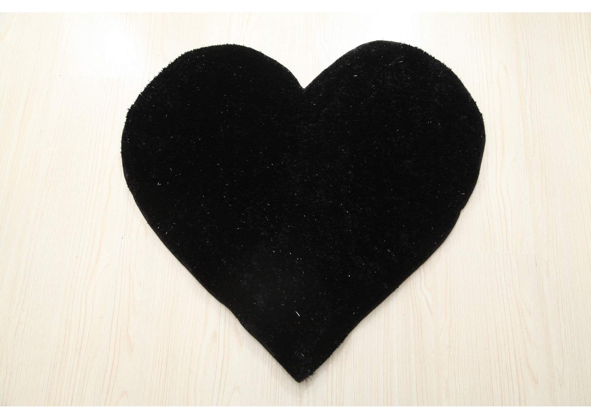 Heart Black 2'4 X 2'4 Rug image 1