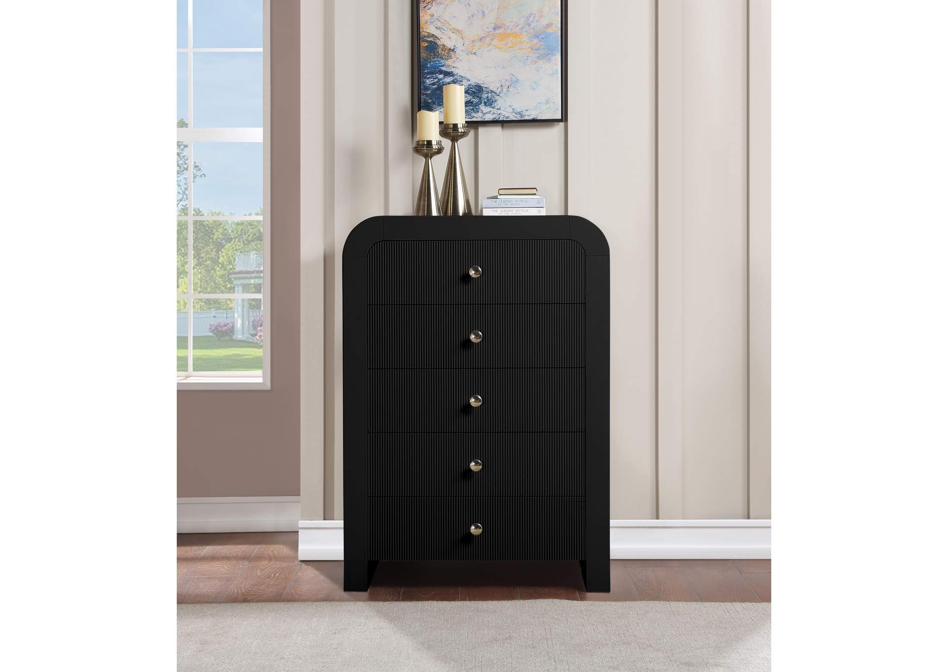 Artisto Black Chest