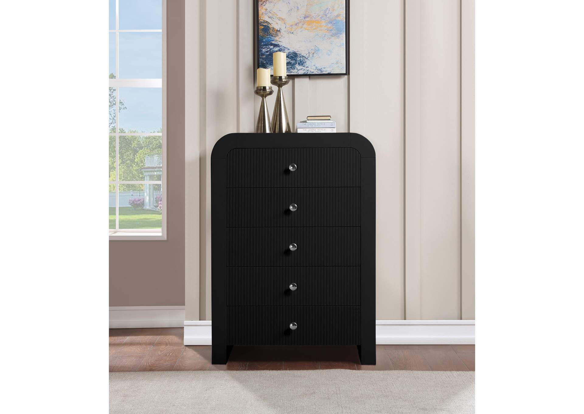 Artisto Black Chest