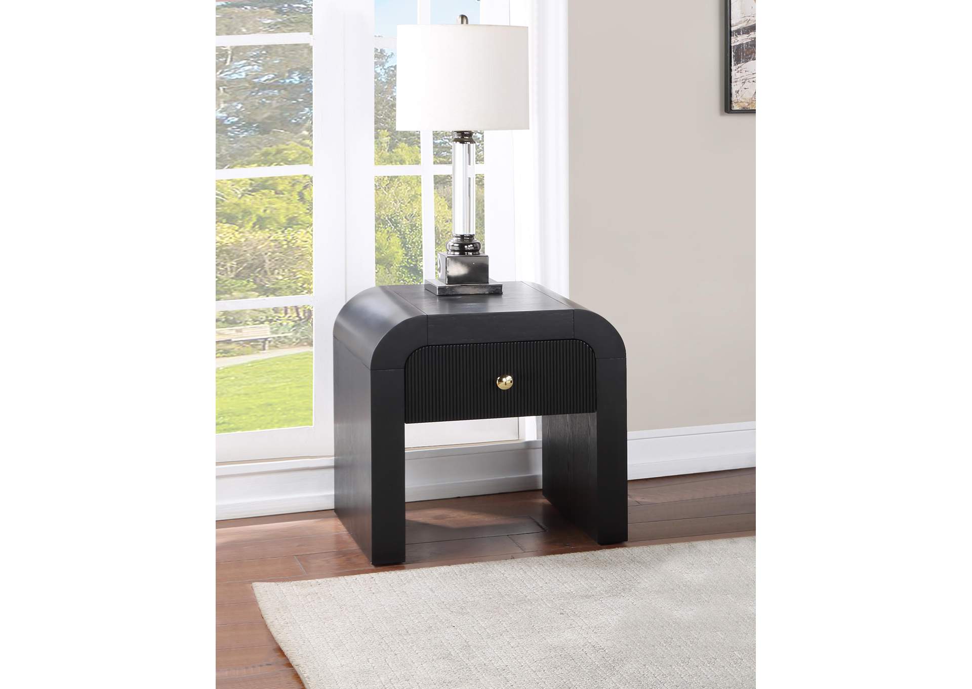 Artisto Black End Table