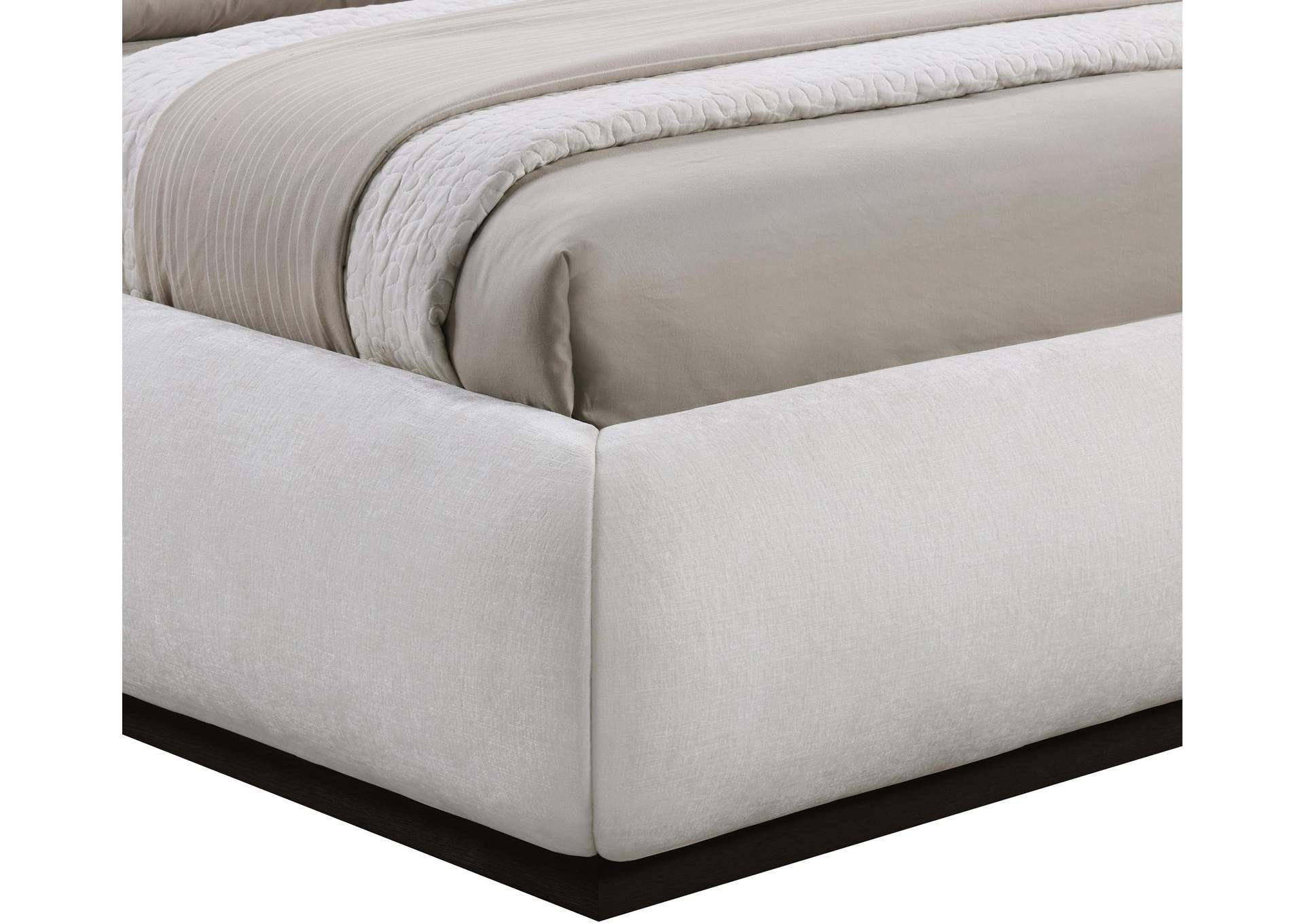 Vaughn Cream King Bed
