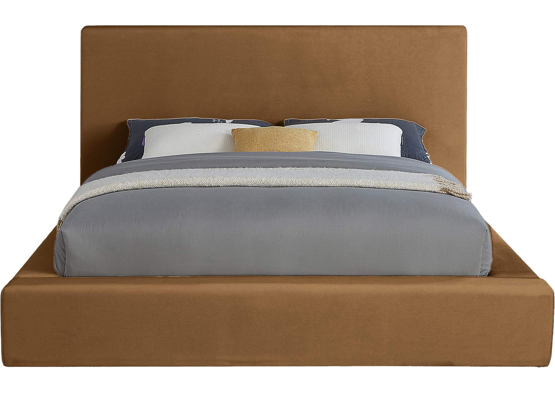 Dorian Saddle Velvet Queen Bed image 4