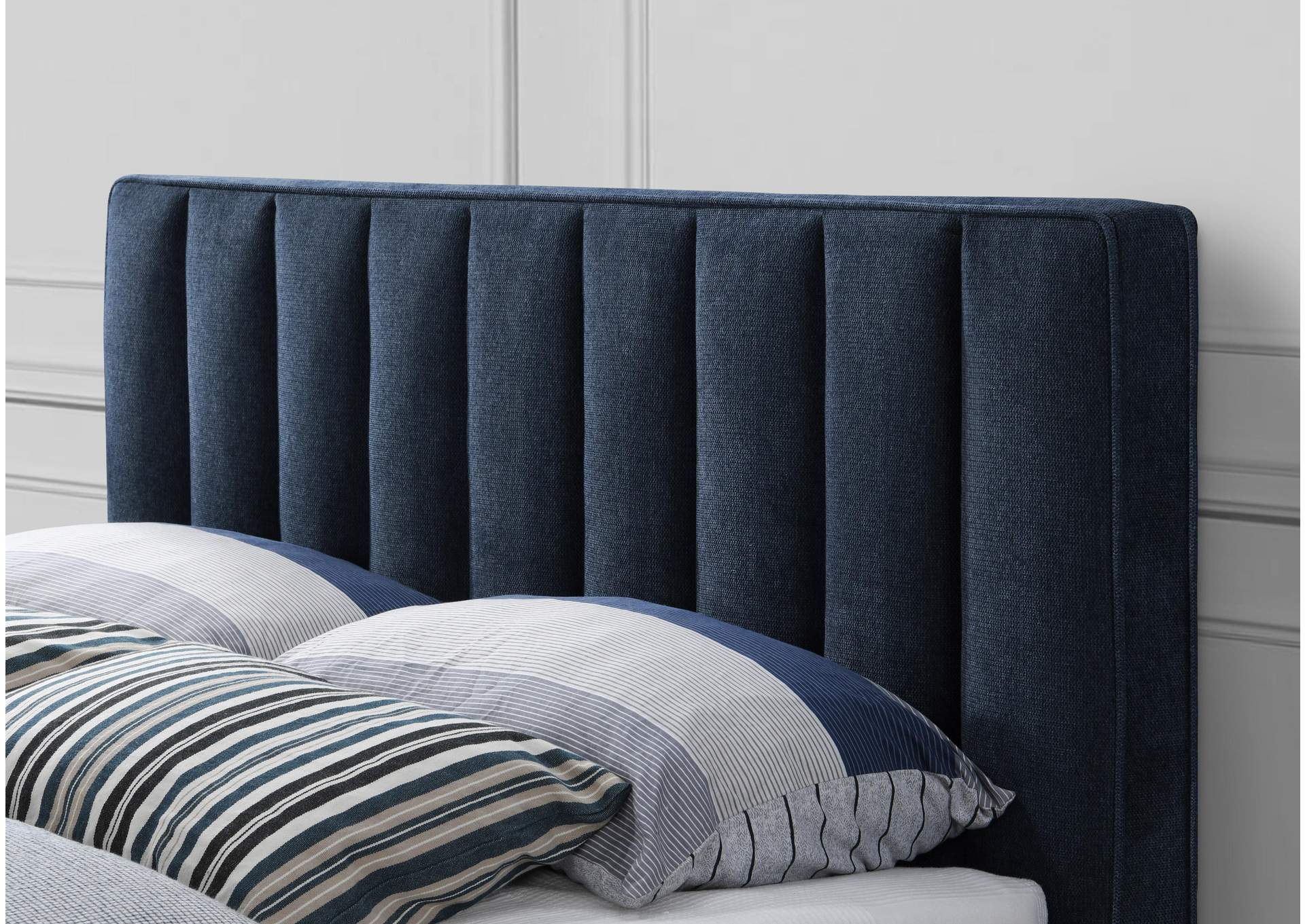 Vance Navy Linen Textured Fabric Queen Bed (3 Boxes)