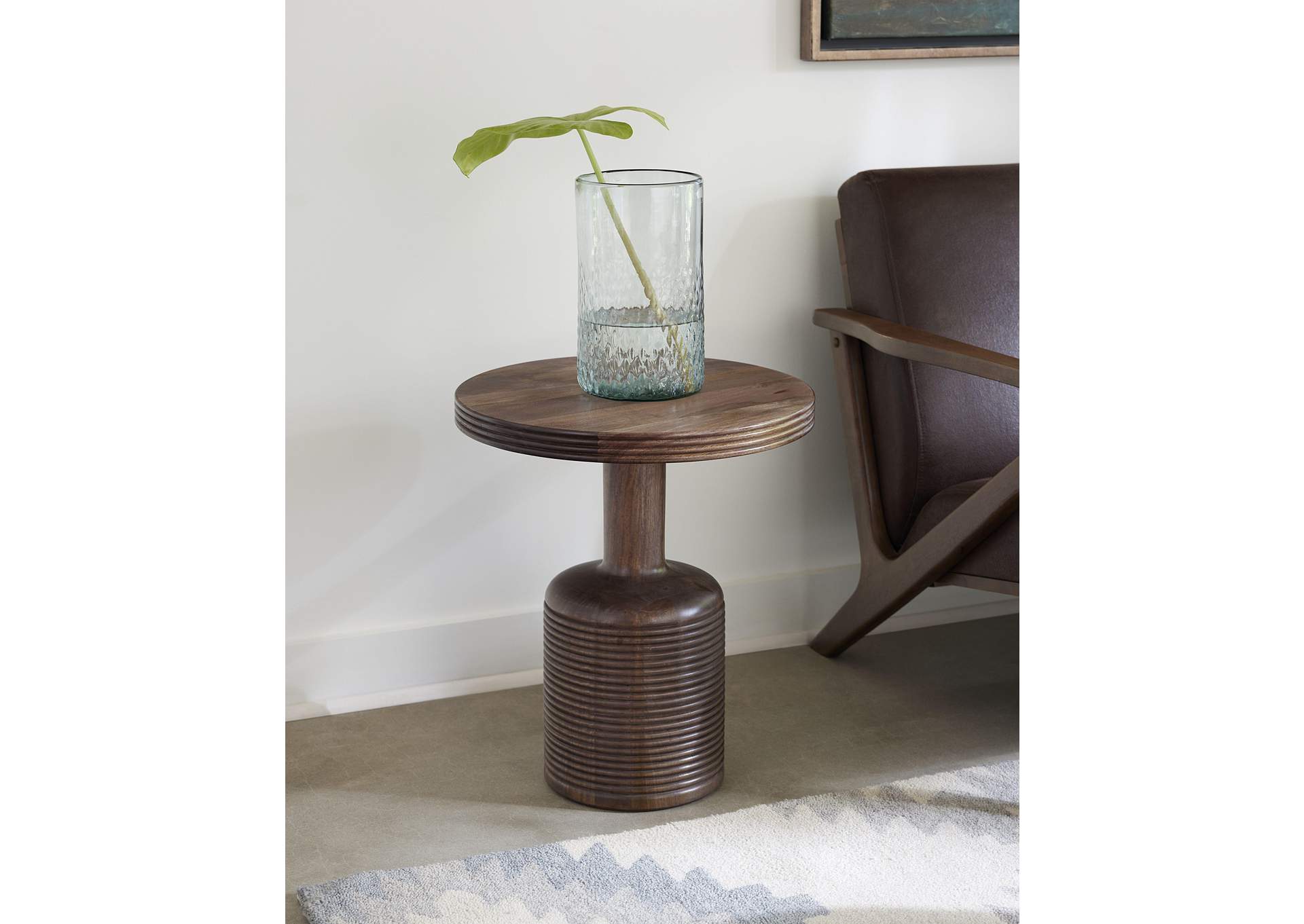 Liyana Solid Wood Round End Table In Natural Tan