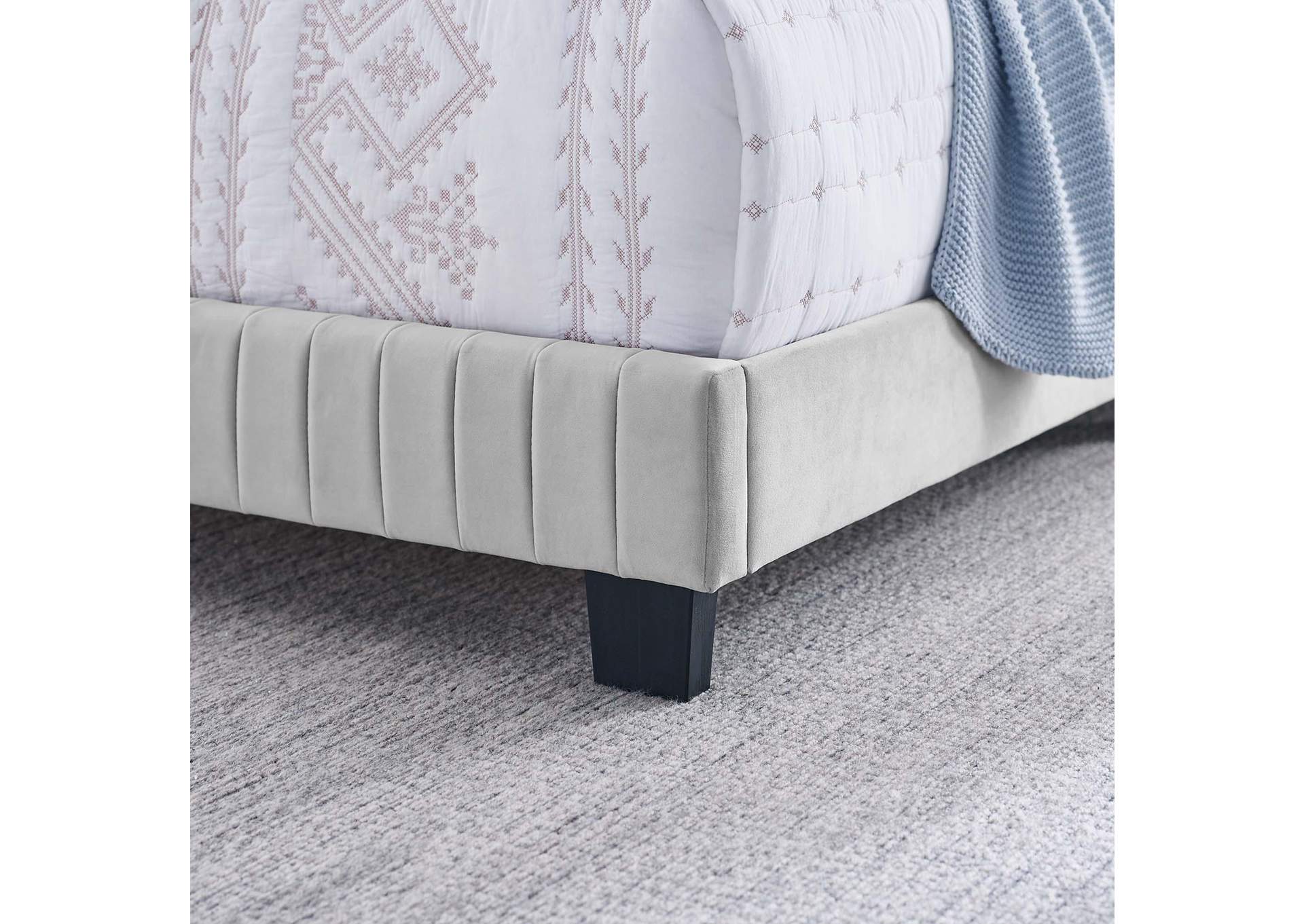 Celine Channel Tufted Performance Velvet Full Bed image 8