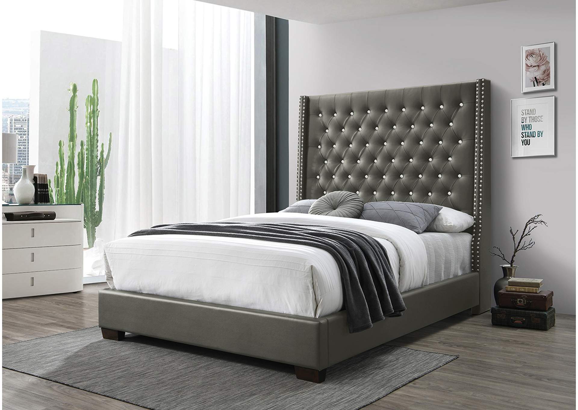 B520 King Bed image 1