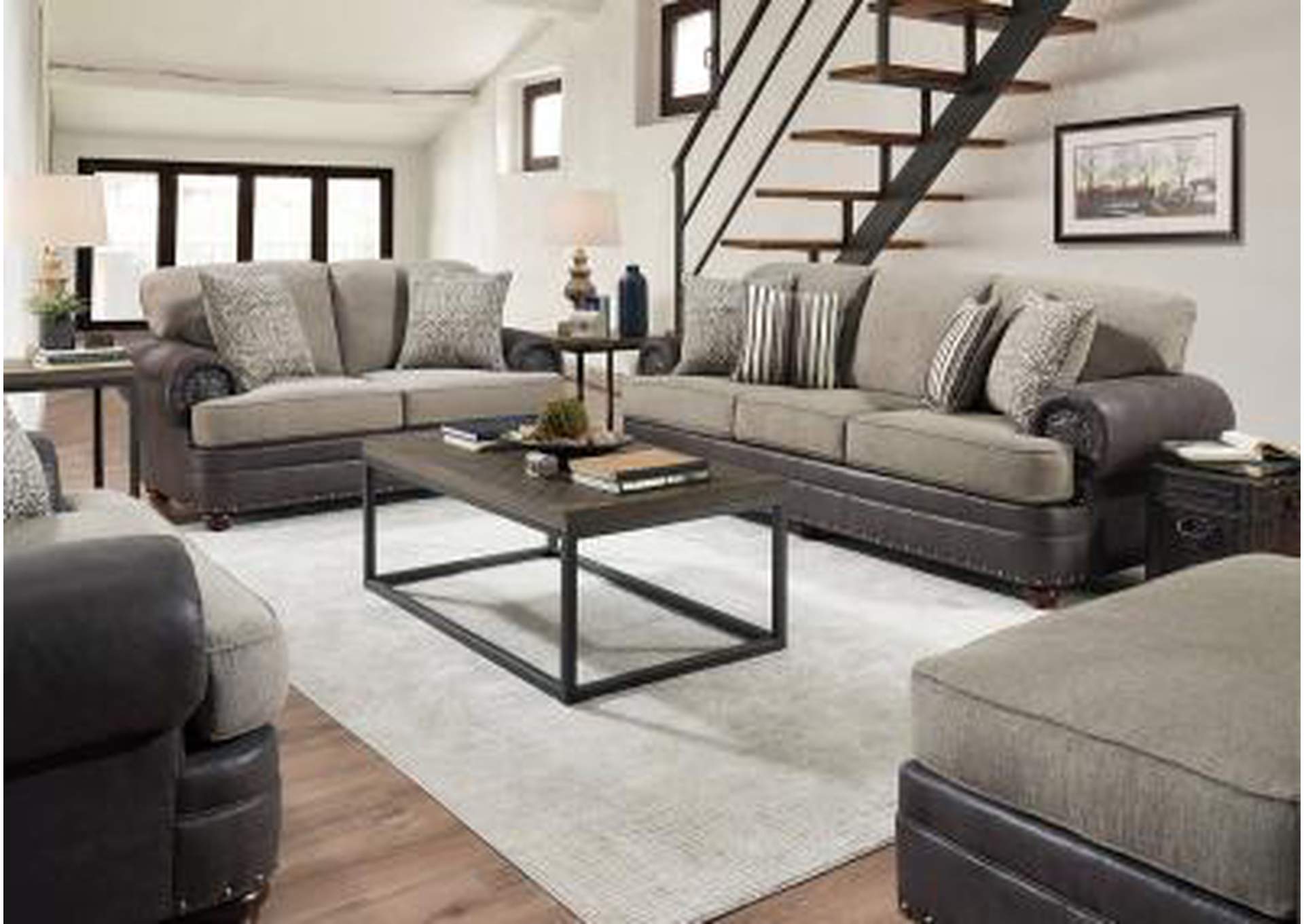 U202 Sofa image 1