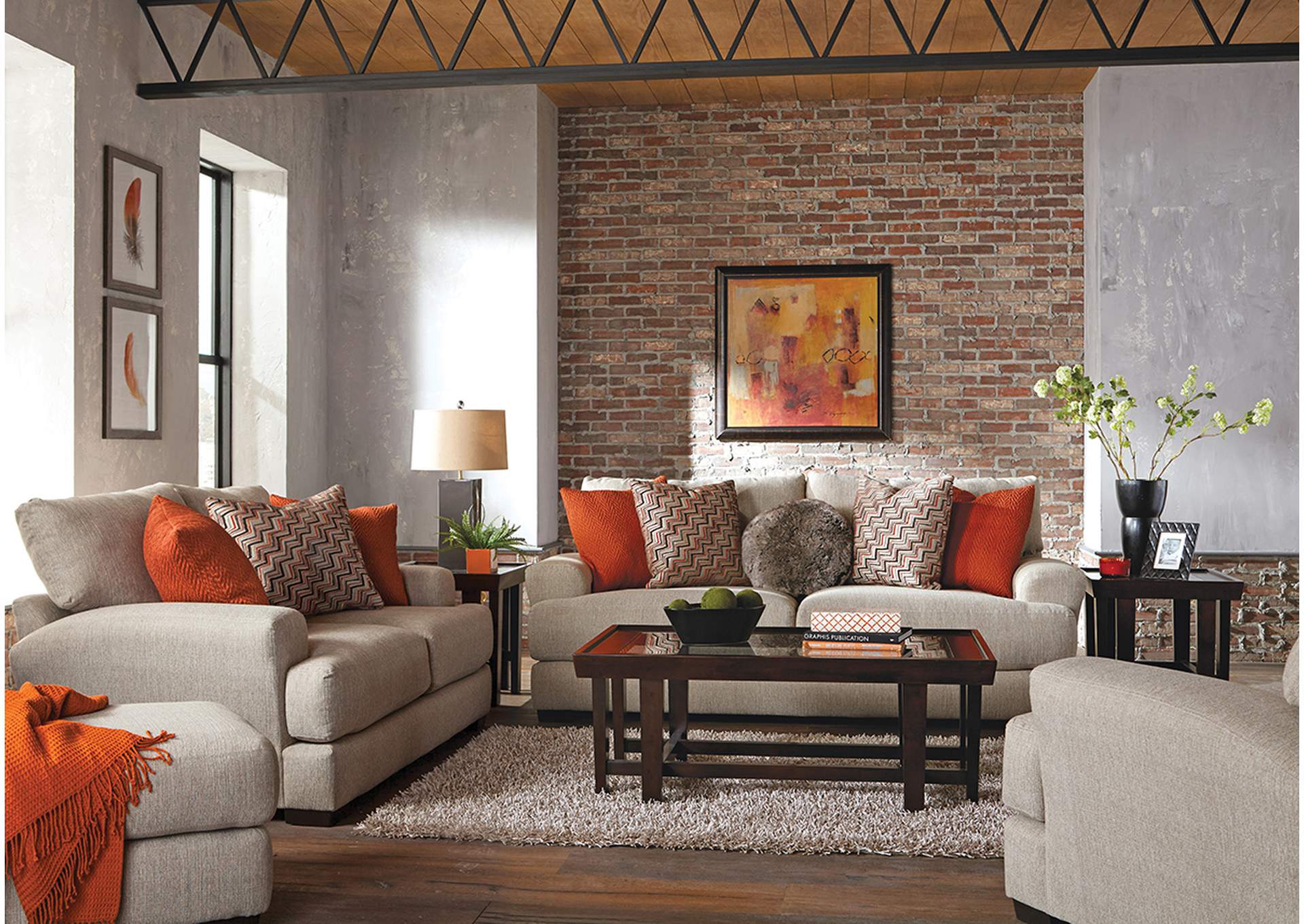 U205 Sofa image 1