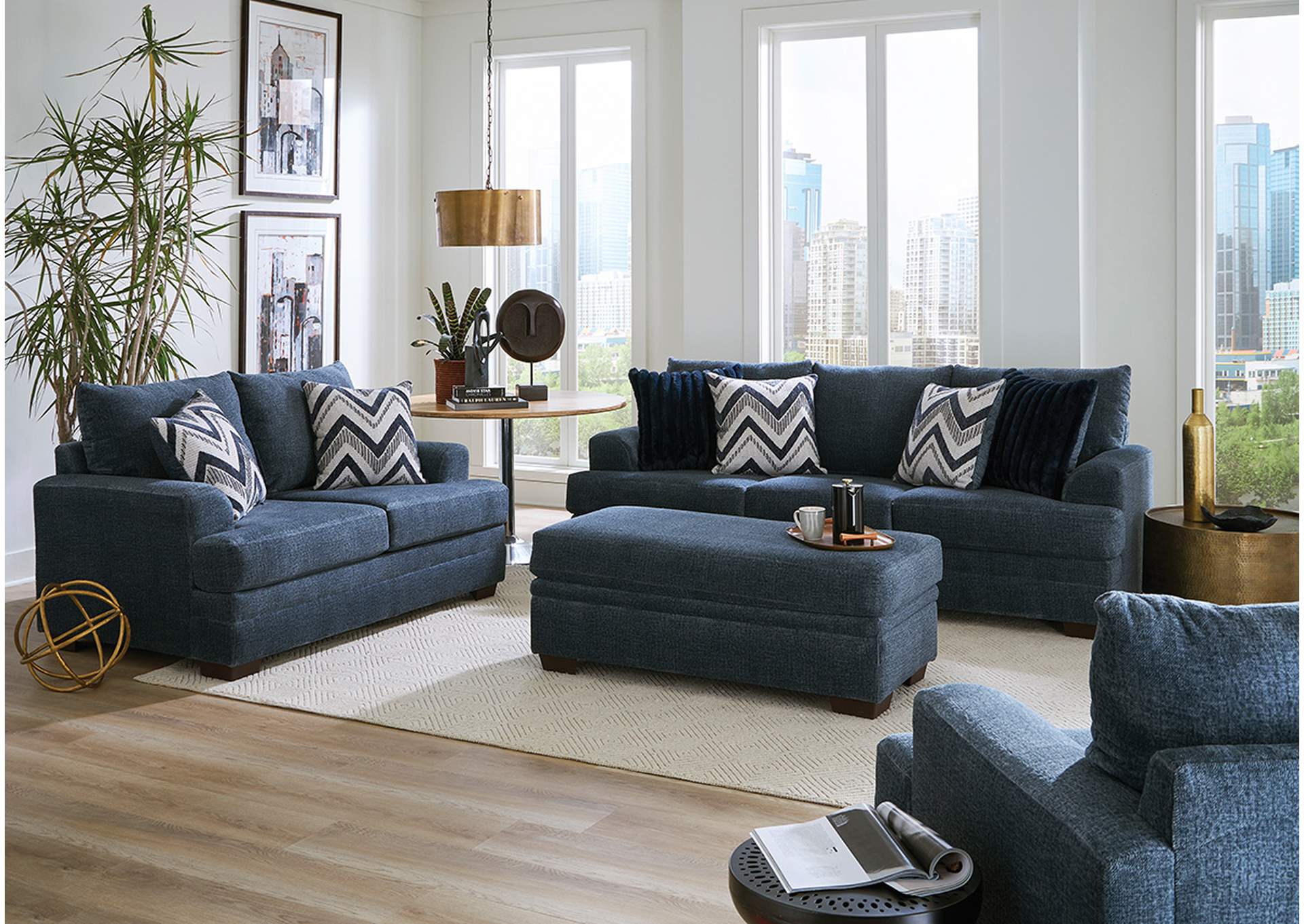 U237 Loveseat image 1
