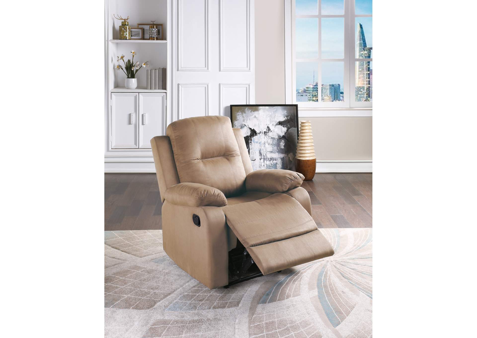 Recliner image 1