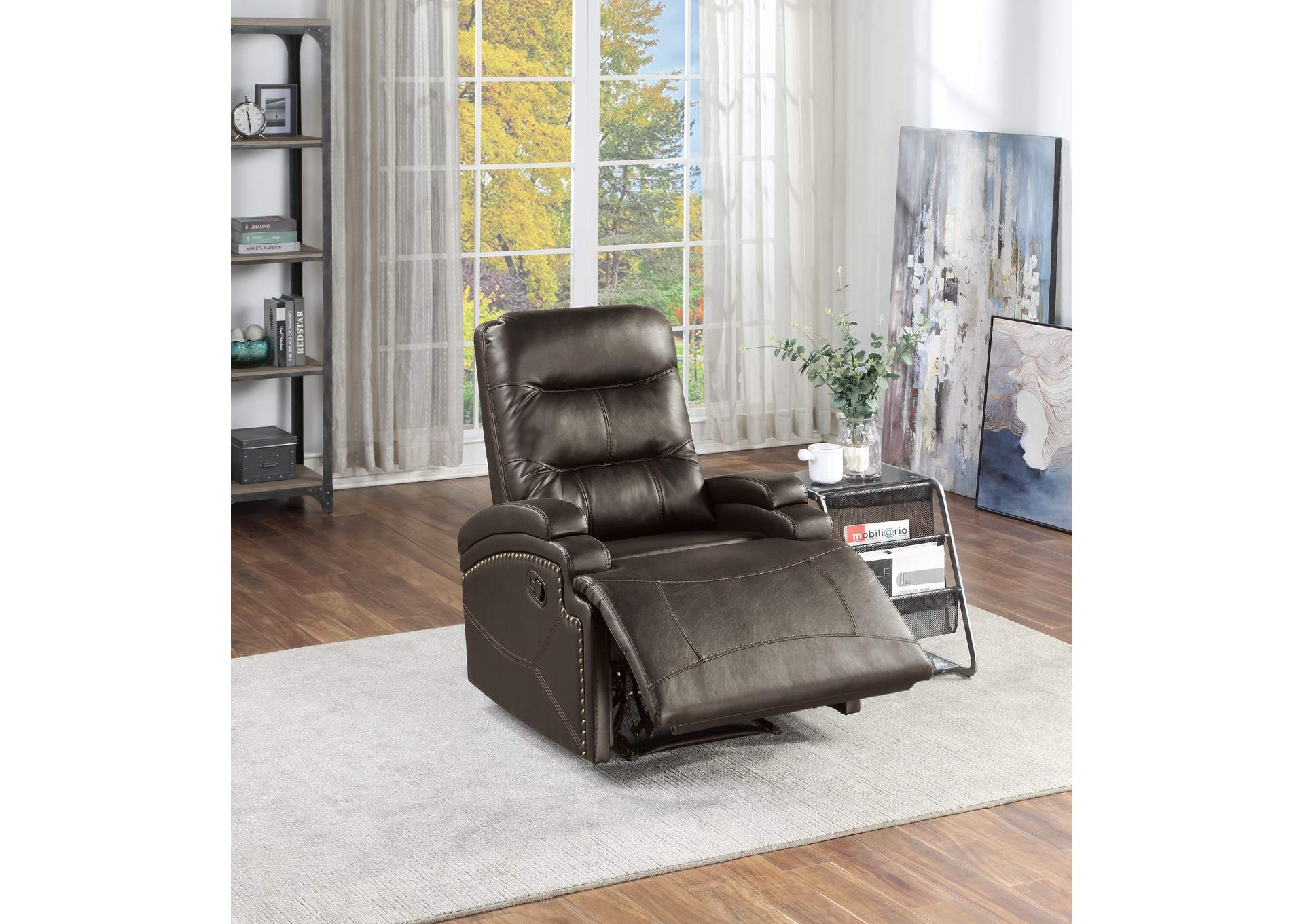 Recliner image 1