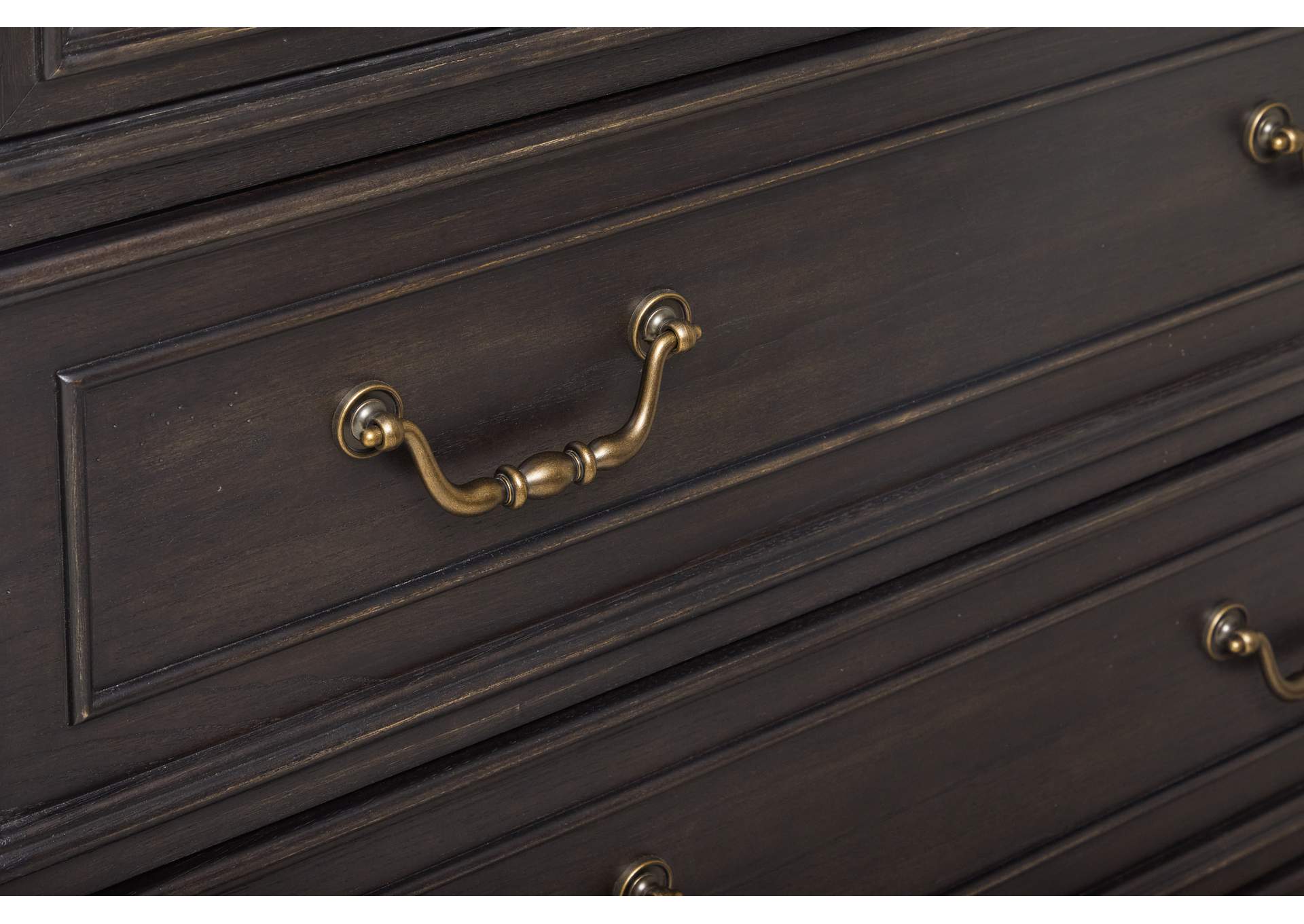 Hickory Creek 3 Drawer Nightstand image 8