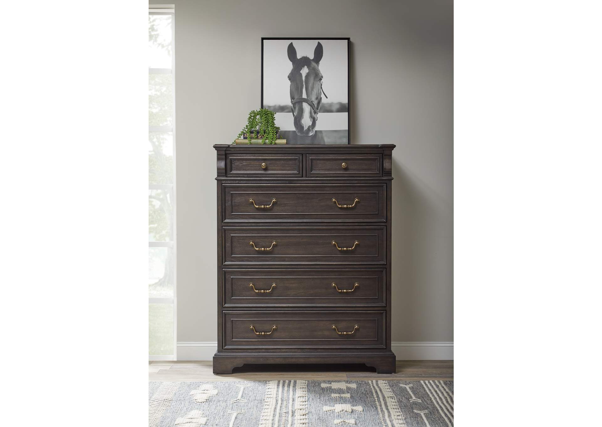 Hickory Creek 6 Drawer Chest image 9