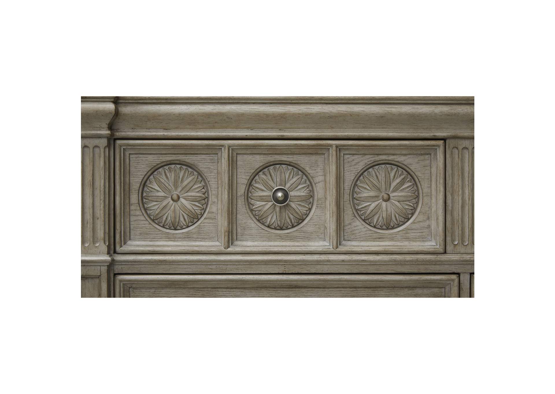 Kingsbury 10 Drawer Master Chest image 6