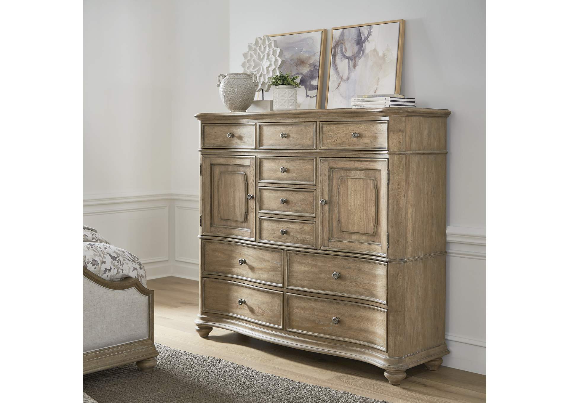 Weston Hills 10 Drawer Master Chest With Cabinets image 7