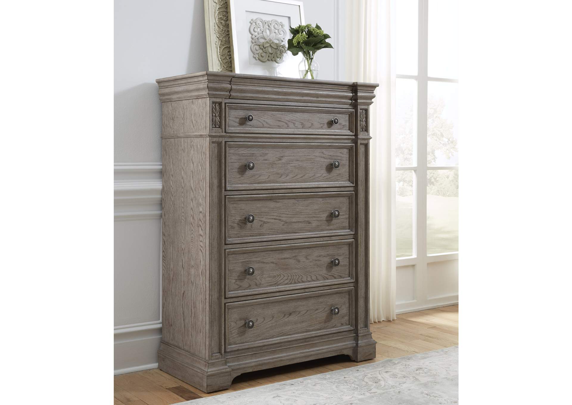 Kingsbury 6 Drawer Chest image 6