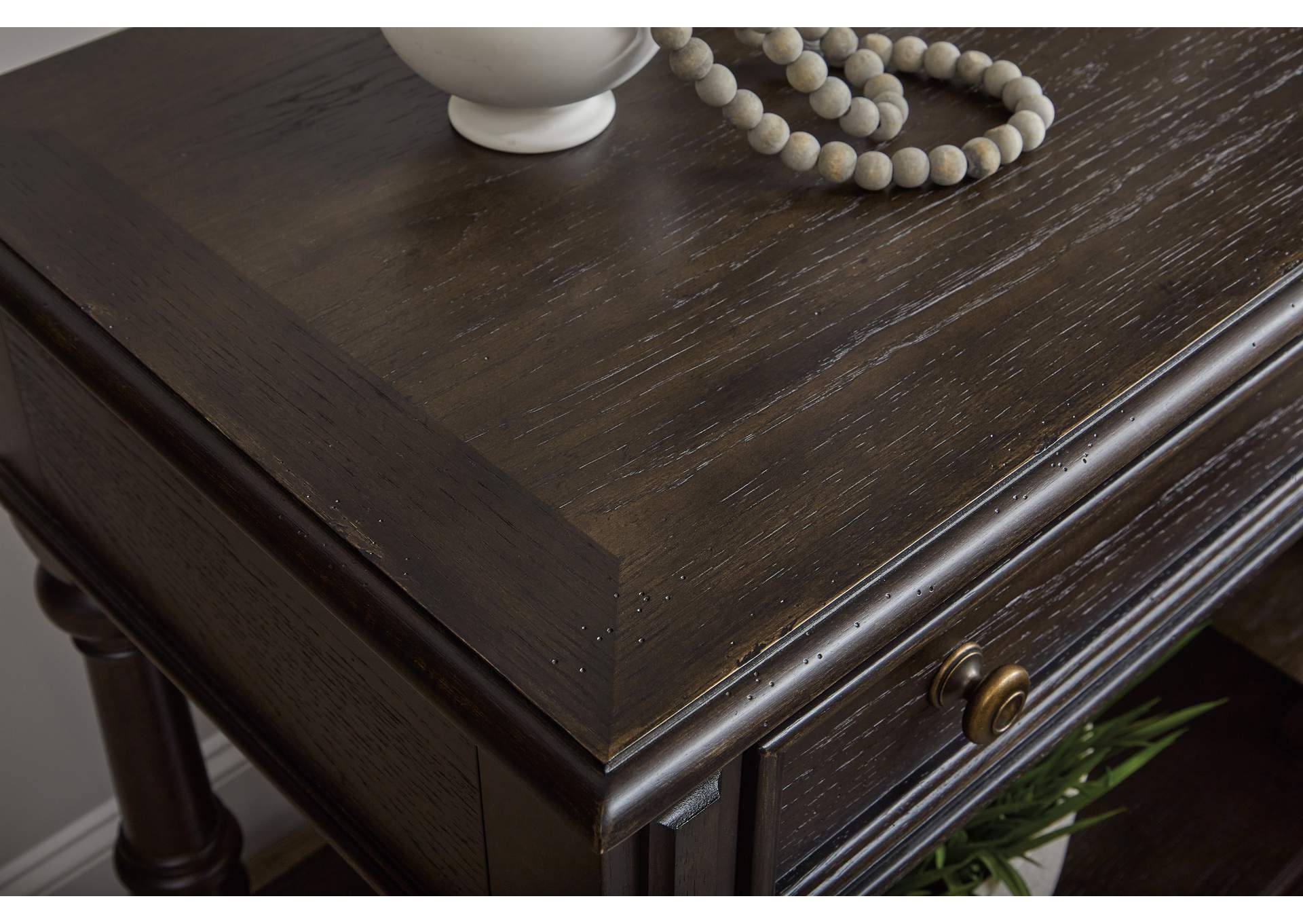 Hickory Creek Bachelor'S Chest With Storage Drawer image 7