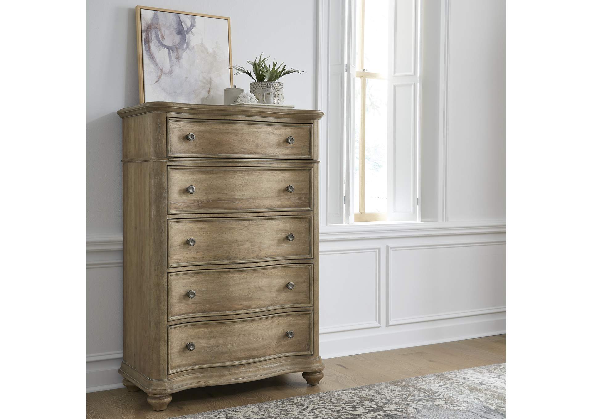 Weston Hills 5 Drawer Chest image 9