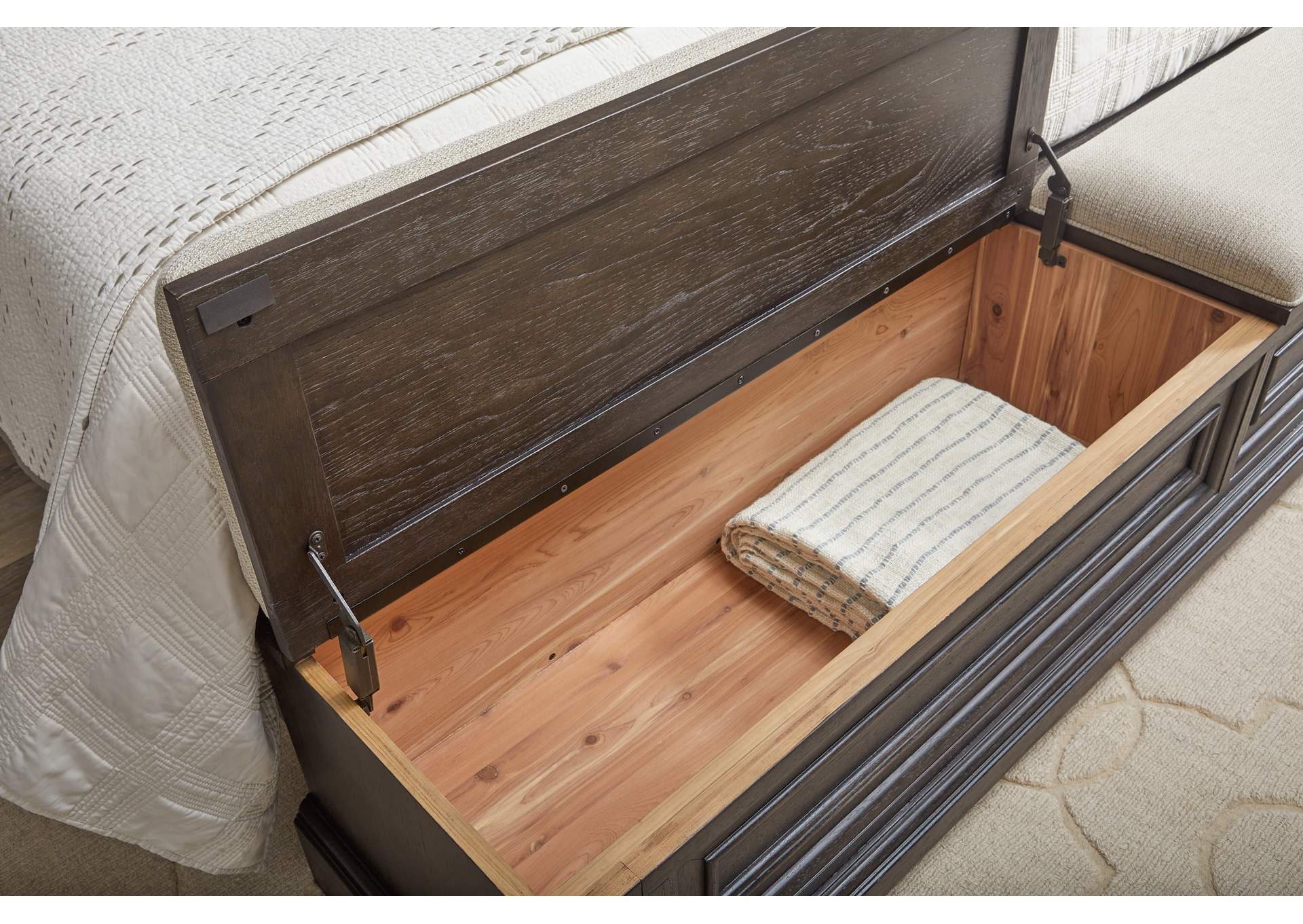 Hickory Creek Queen Storage Bed image 8