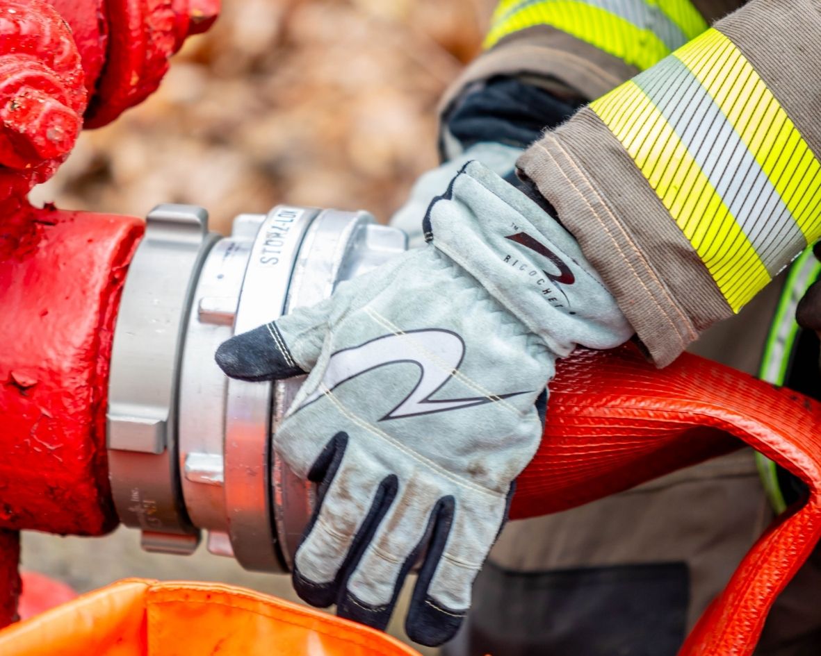Ricochet Launched non-PFAS Structural Firefighting Gloves at FDIC 2026
