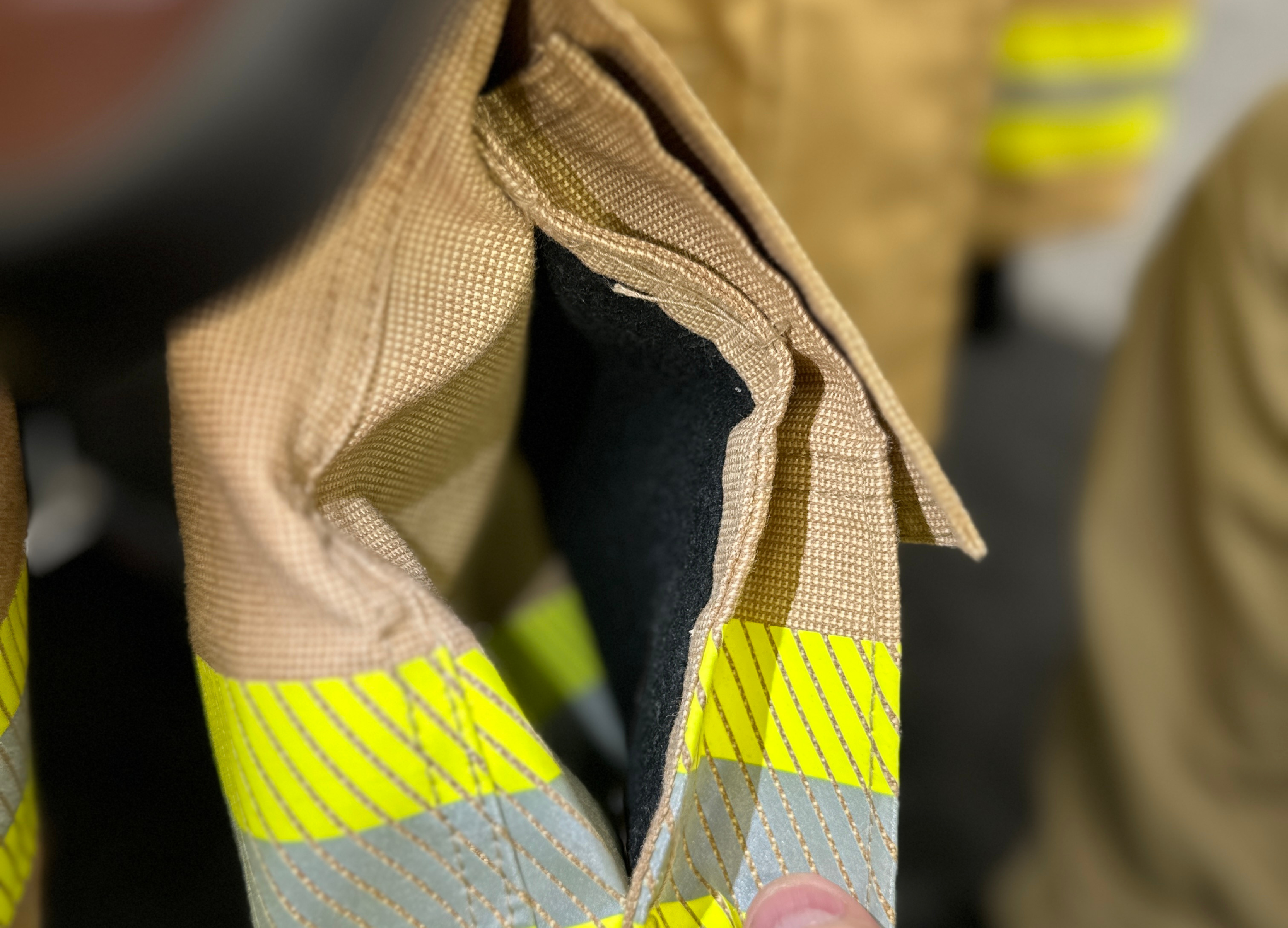 Maverick Package Handwarmer Pockets