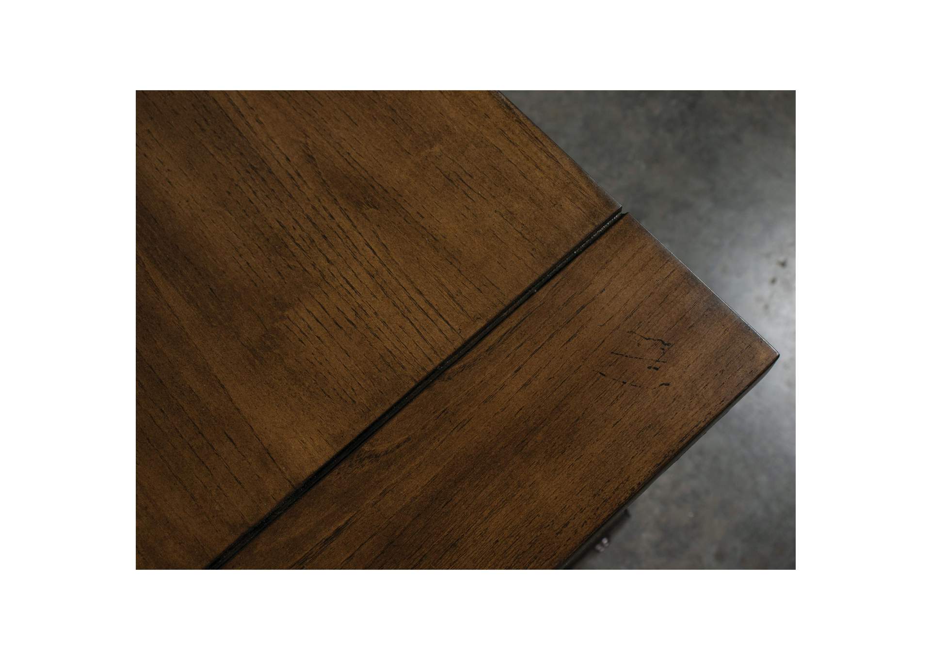 Windridge Angle - Leg End Table image 6