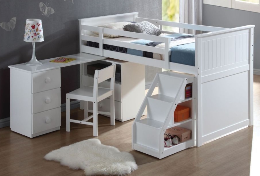 Wyatt Twin Loft Bed With Built in Desk image 1