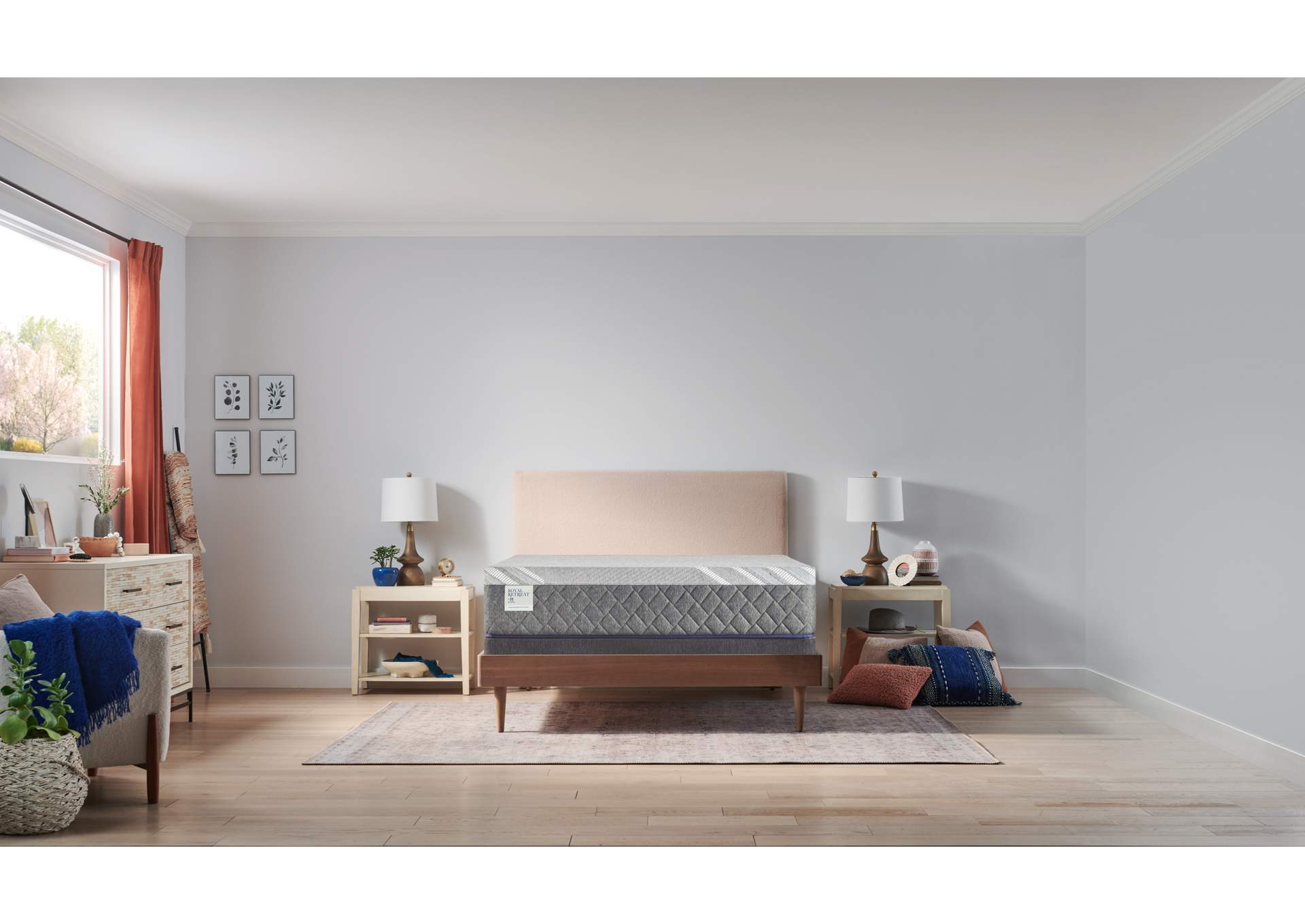 Refine Medium Hybrid Cal King image 1