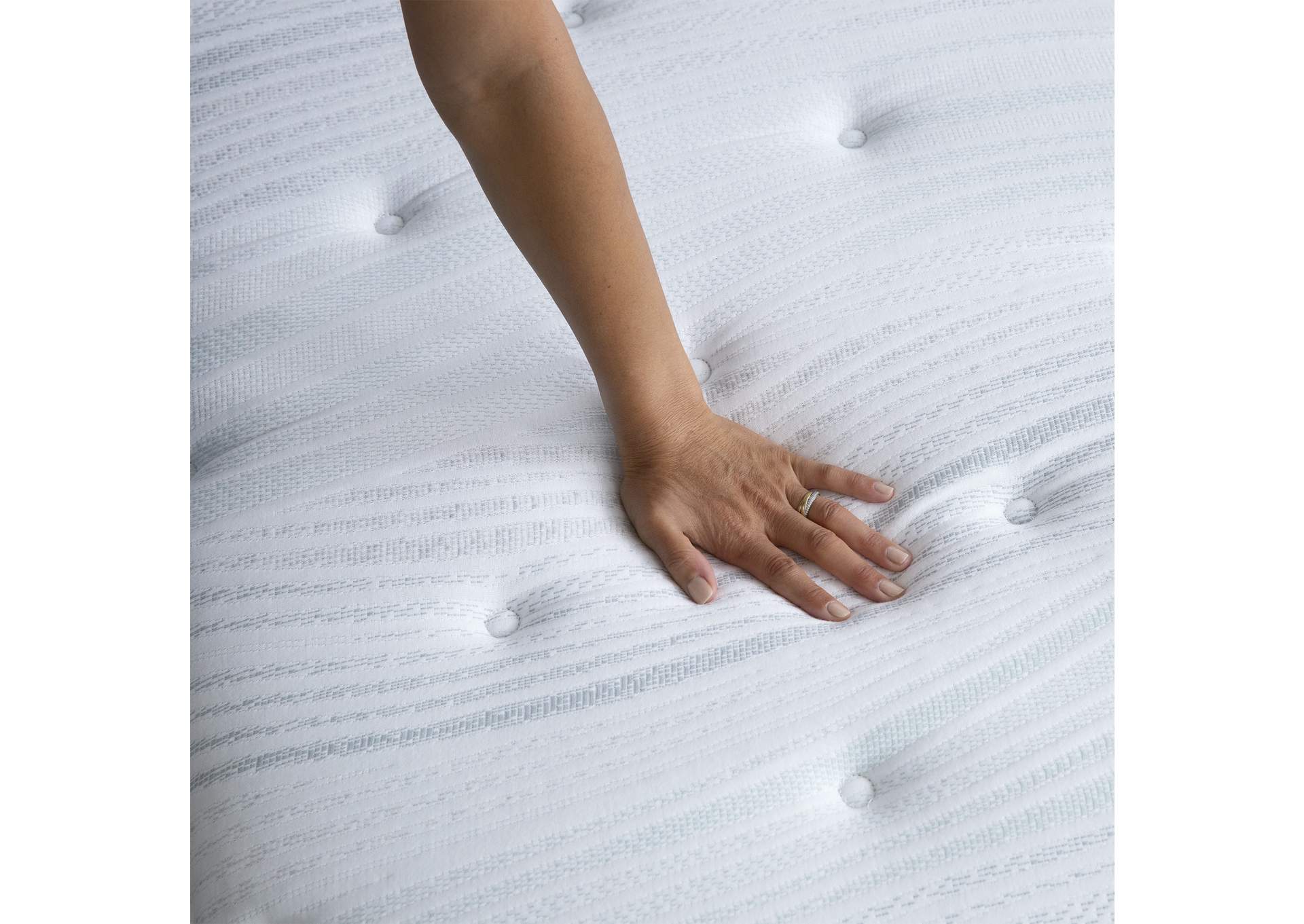 Harmony Beachfront Bay 12.25