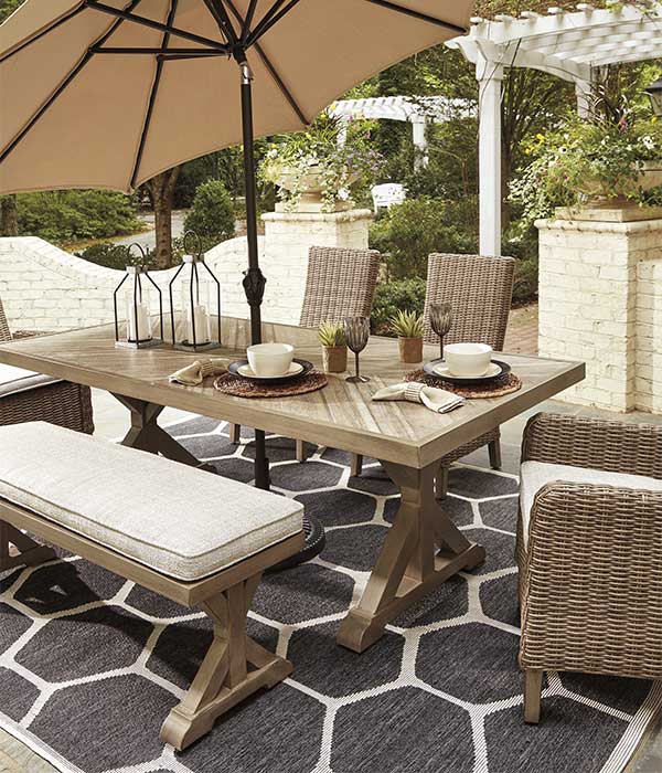 Shop Outdoor
