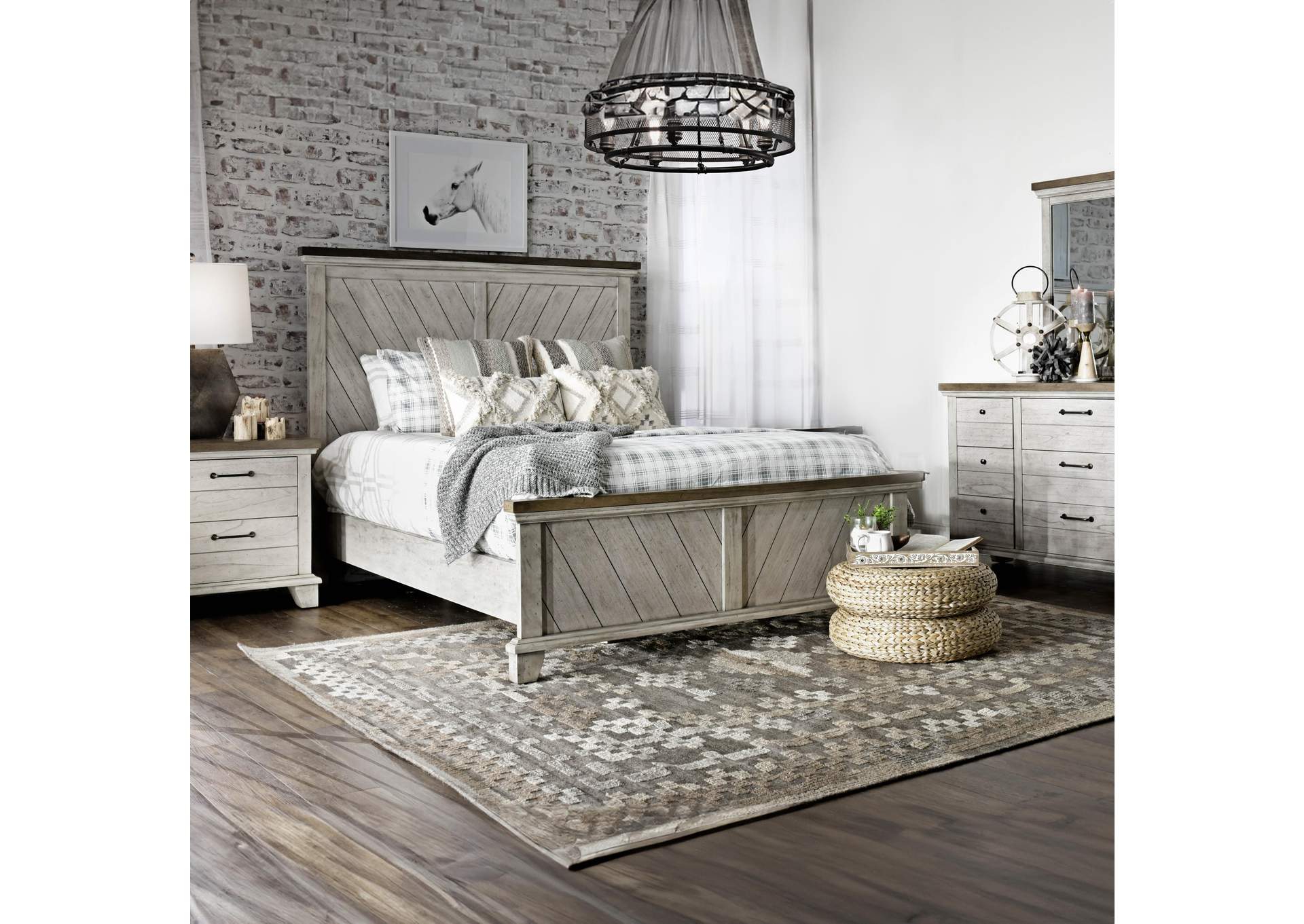 Bear Creek White King 4-Piece Bedroom Set image 1