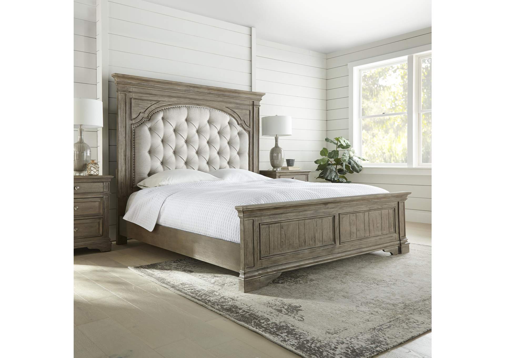 Highland Park King Bed Driftwood image 3