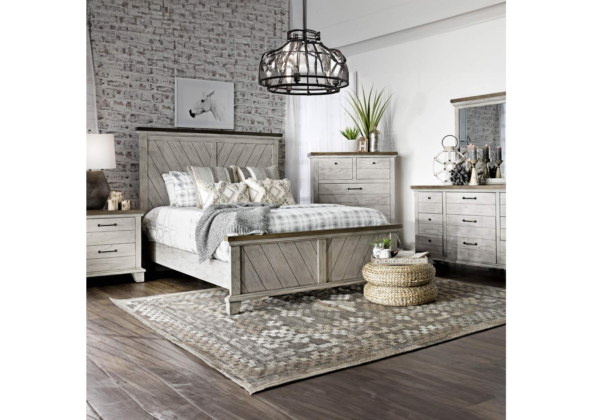 Bear Creek White Queen 5-Piece Bedroom Set image 1