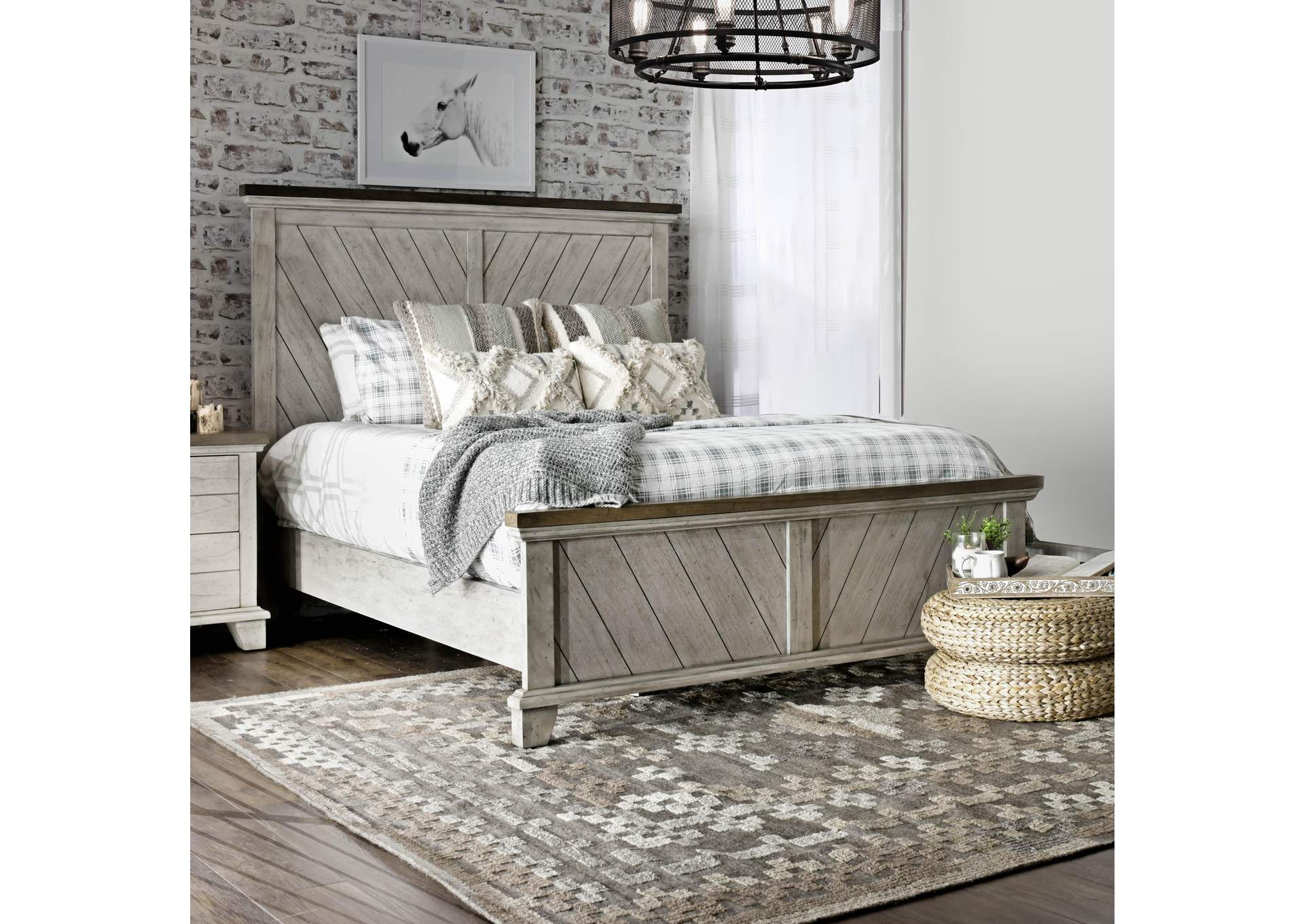 Bear Creek King Bed image 2