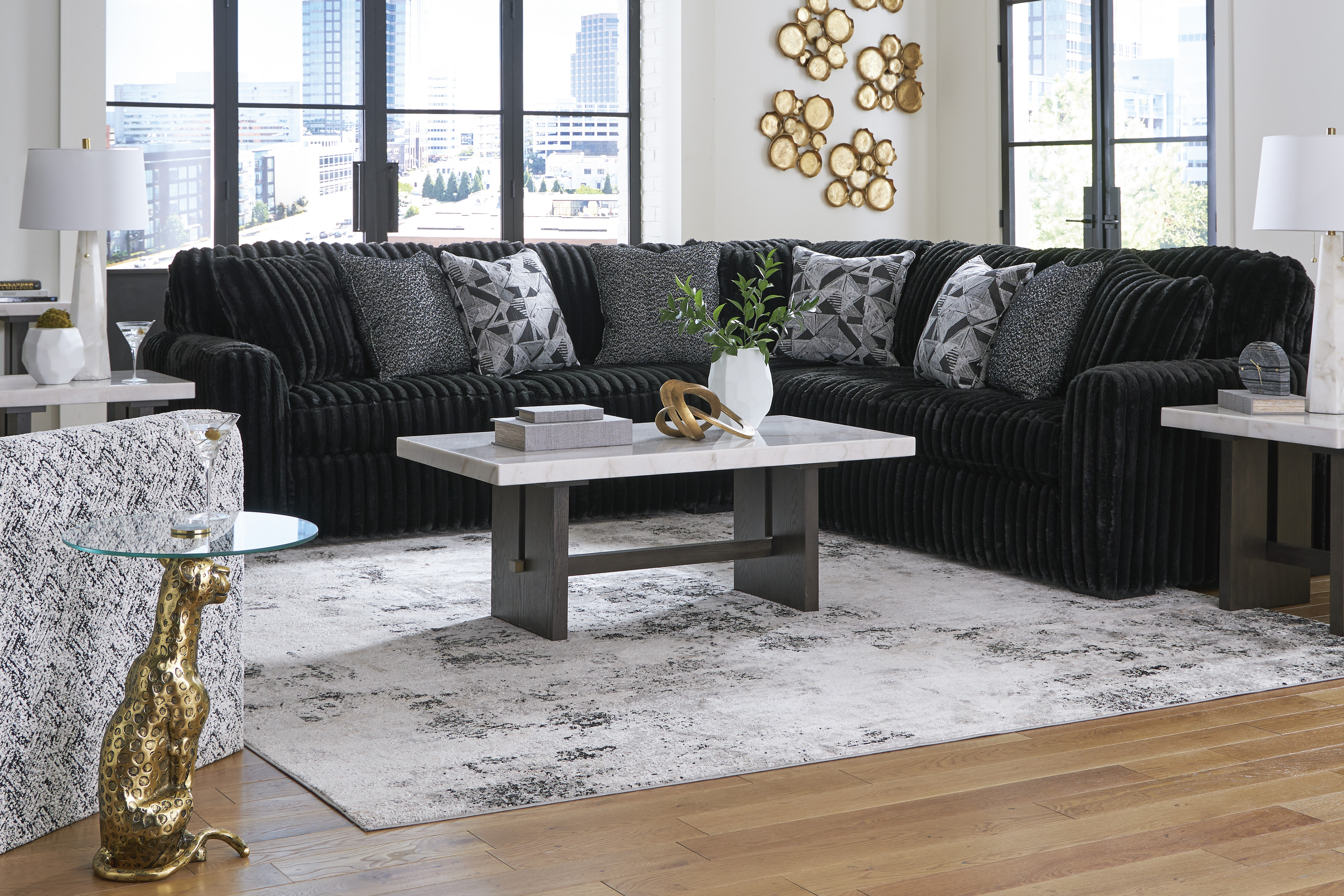 Midnight-Madness 3-Piece Sectional image 1