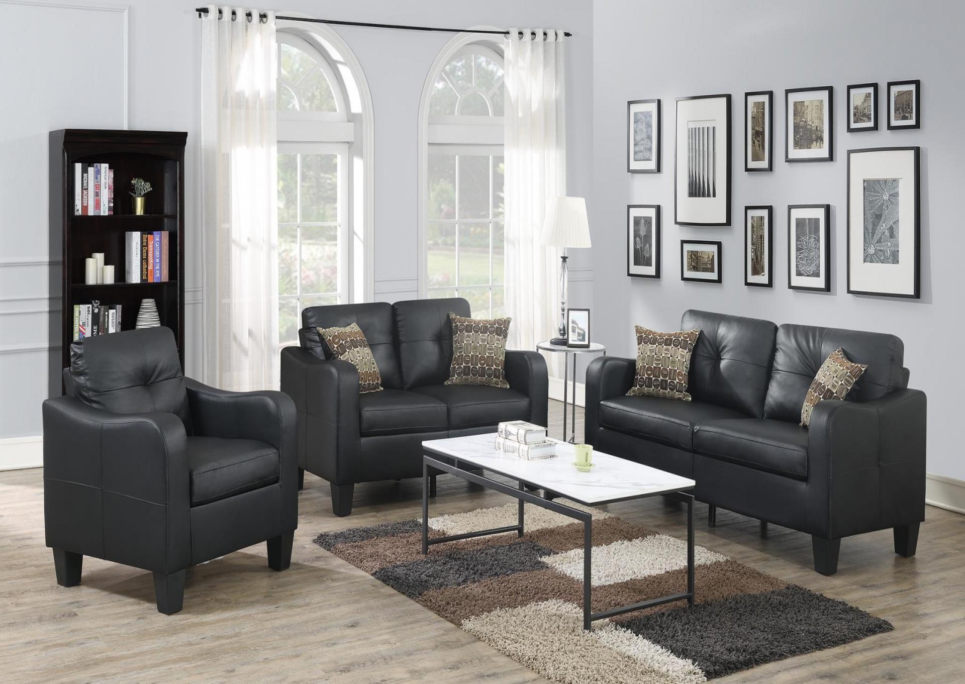 BLACK CHAIR image 1