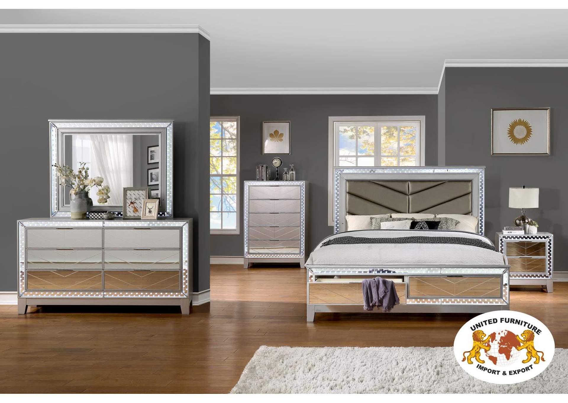 Queen 3 Piece Bedroom Set With Bed, Dresser, and Mirror image 1