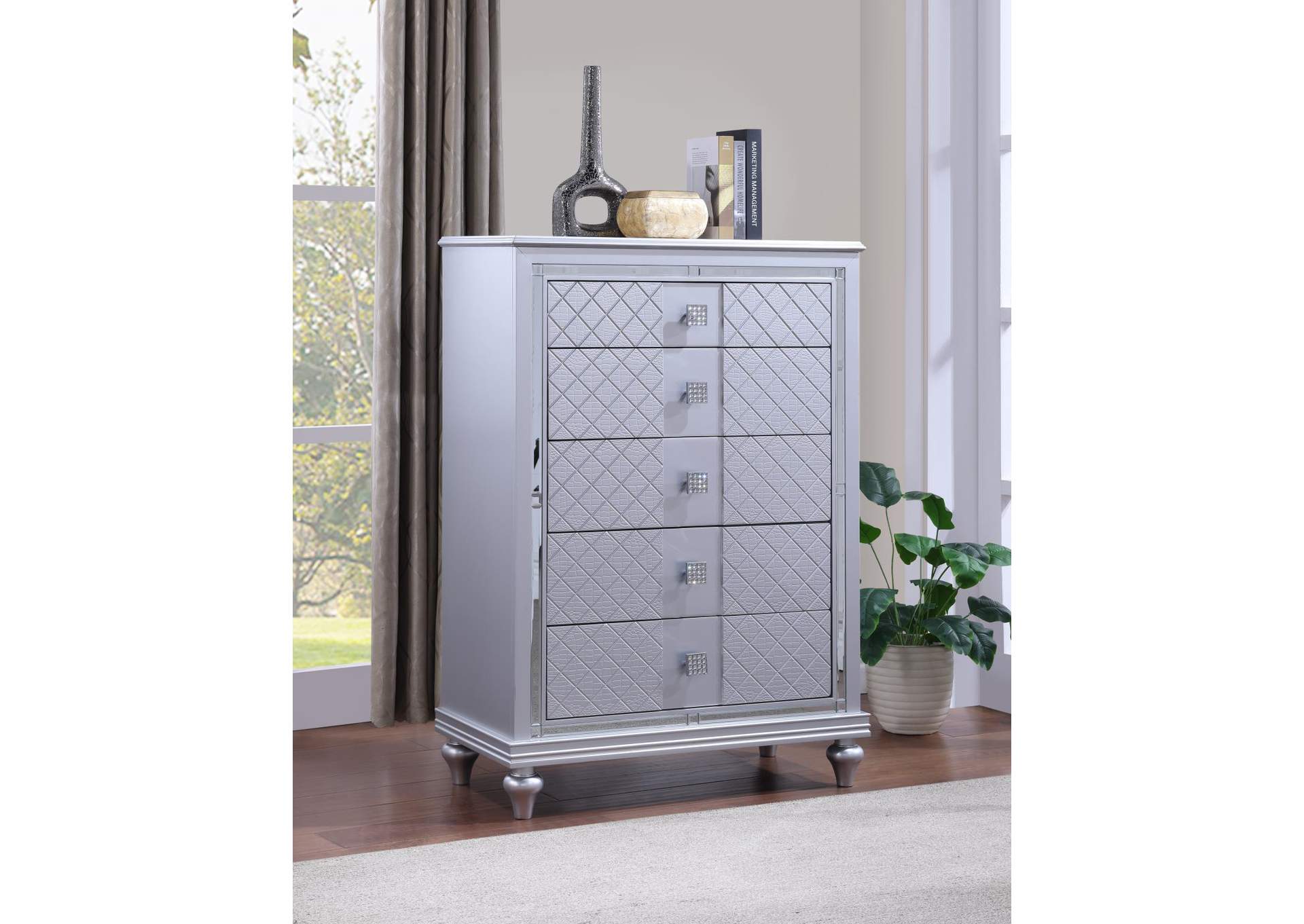 Silver Chest image 1