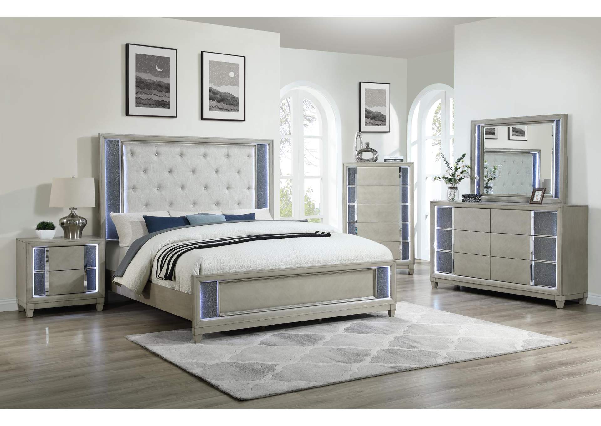 Queen 3 Piece Bedroom Set With Bed, Dresser, and Mirror image 1